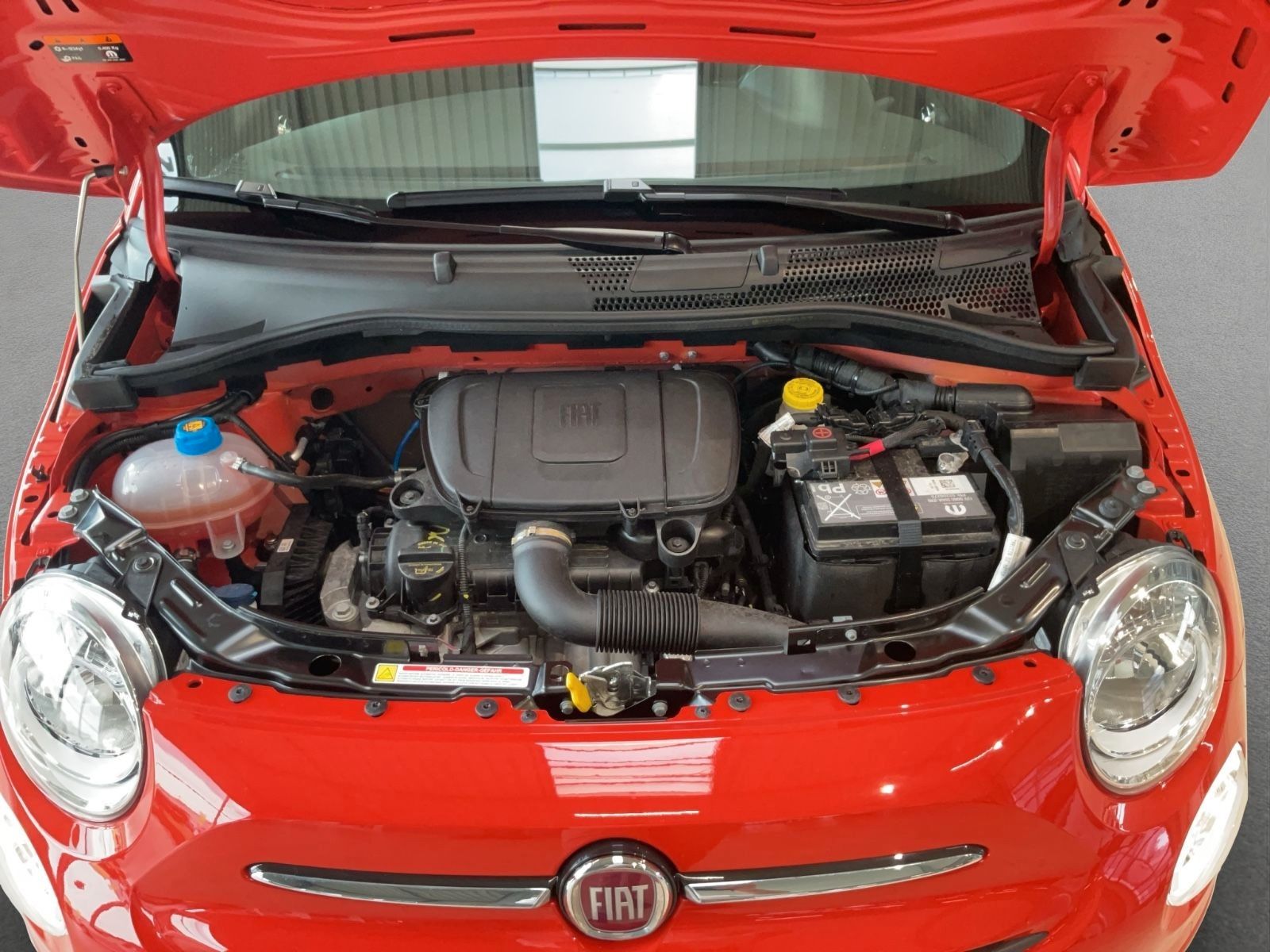 Fahrzeugabbildung Fiat 500 1.0 Hybrid