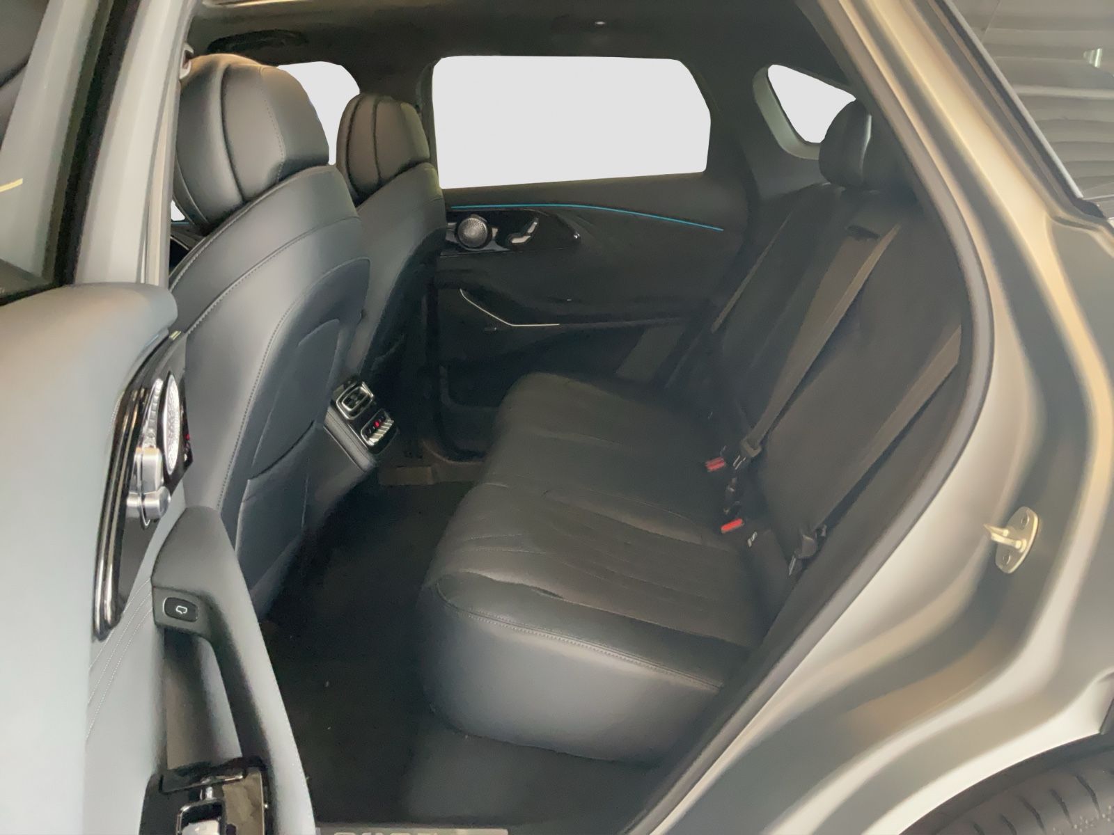 Fahrzeugabbildung OMODA 9 1.5 TGDI PHEV 395 kW Exclusive