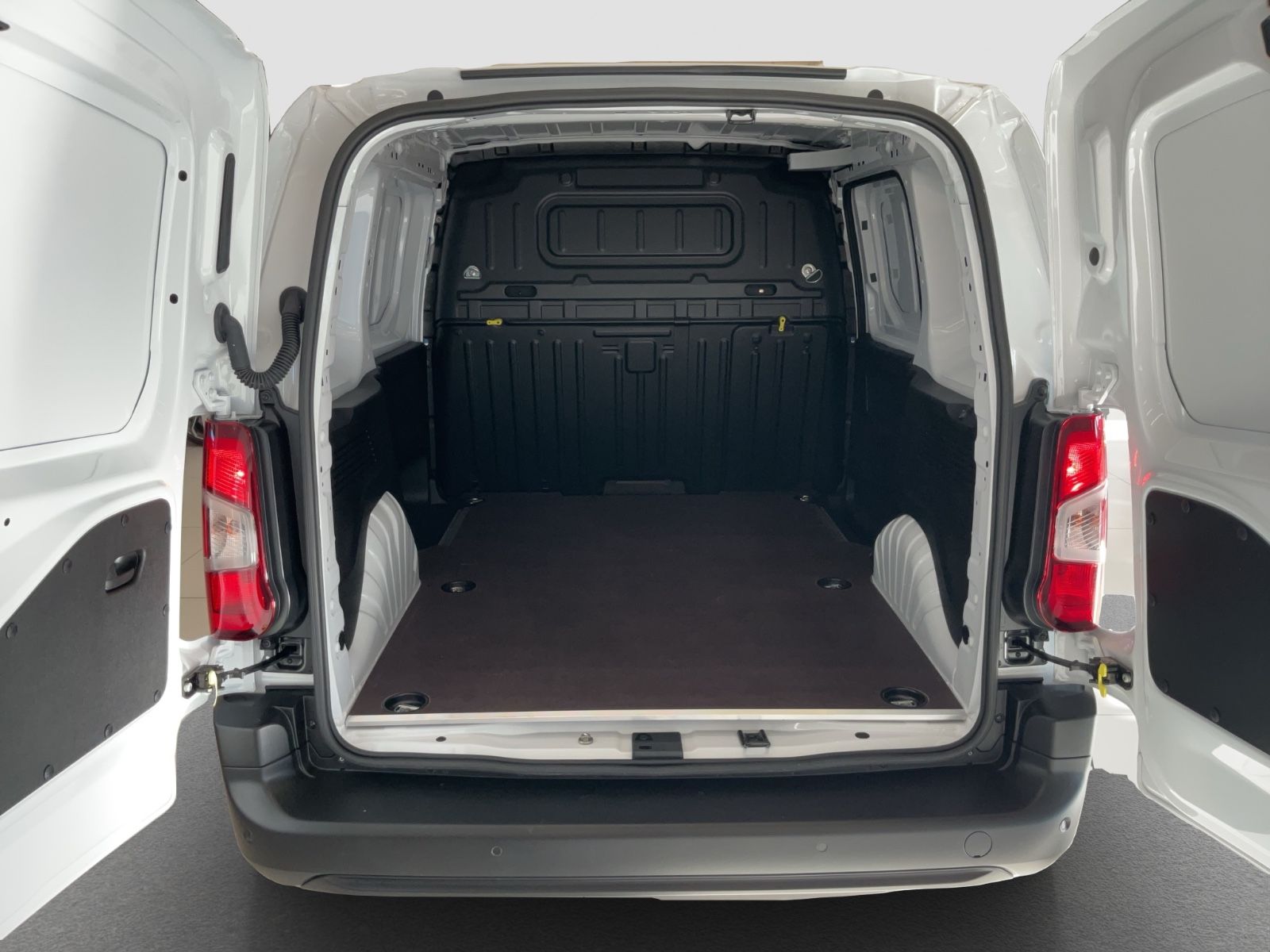 Fahrzeugabbildung Fiat E-Doblò L1 Kawa 50kWh