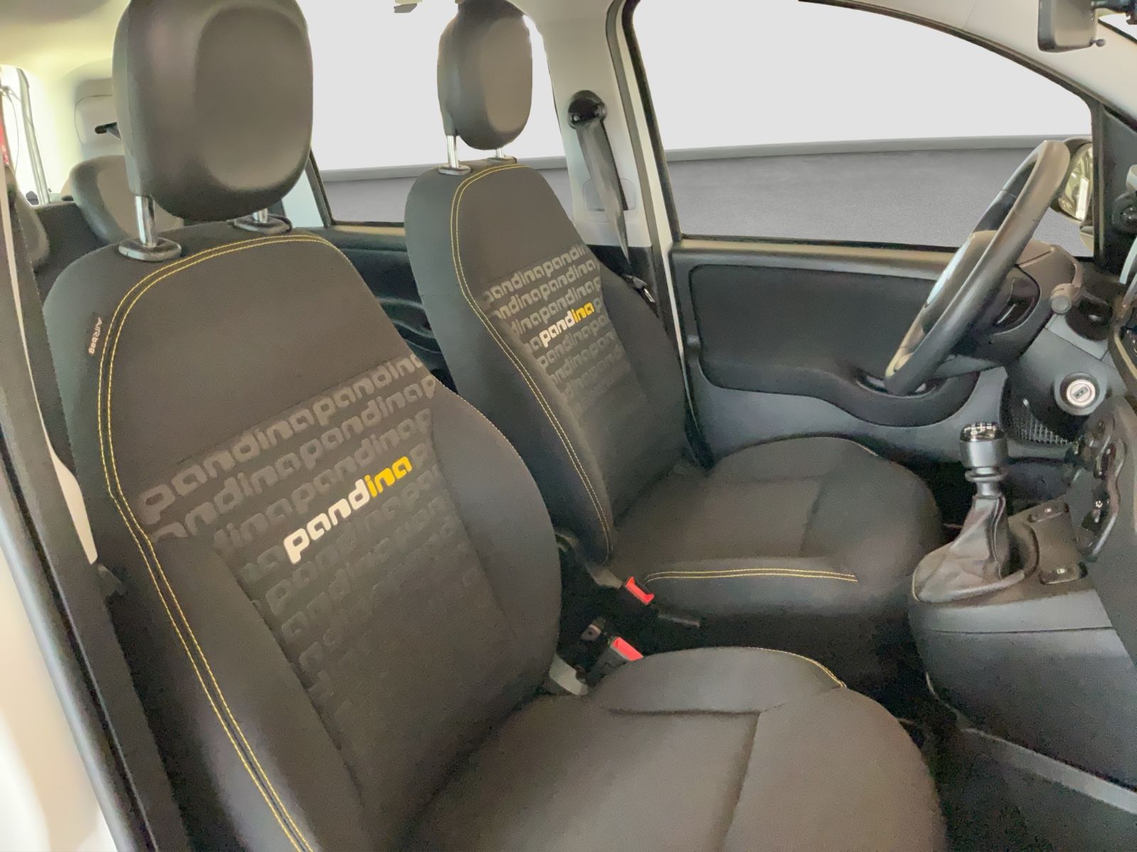 Fahrzeugabbildung Fiat Panda Hybrid 1.0 GSE + City Paket