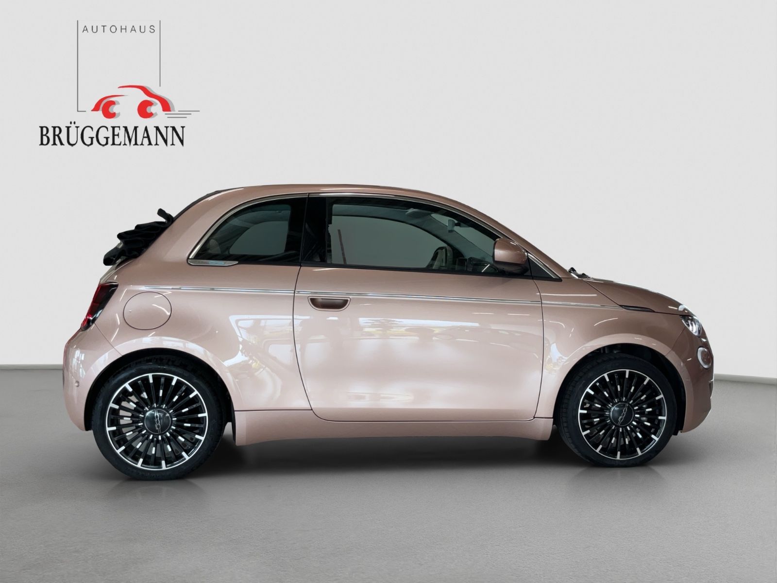 Fahrzeugabbildung Fiat 500e Cabriolet La Prima