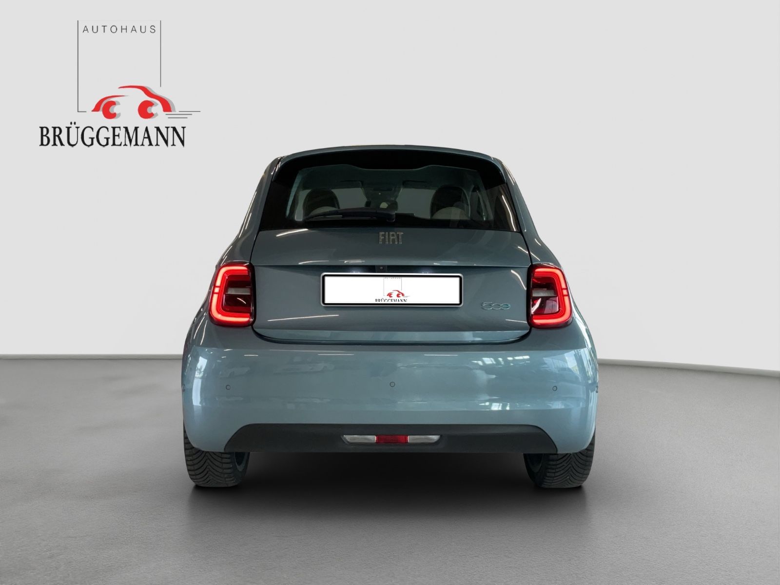 Fahrzeugabbildung Fiat 500e 3+1 La Prima