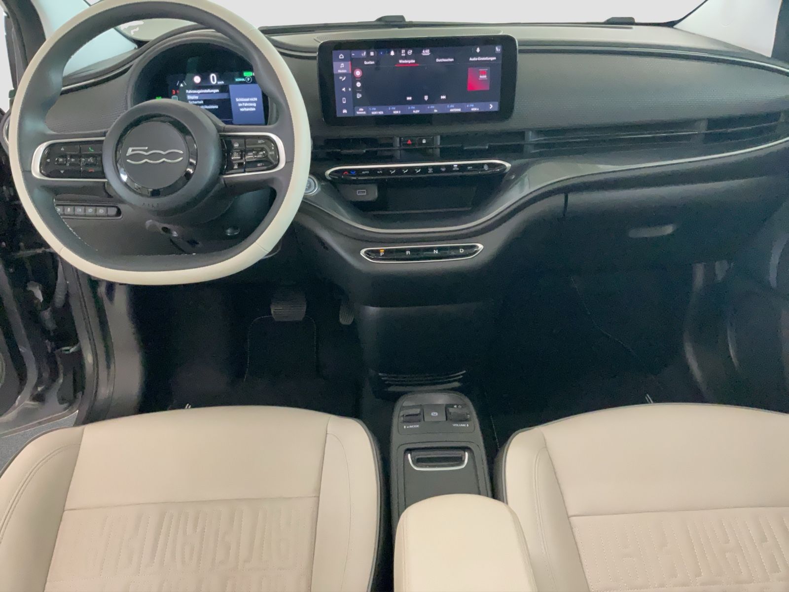 Fahrzeugabbildung Fiat 500e Cabriolet La Prima