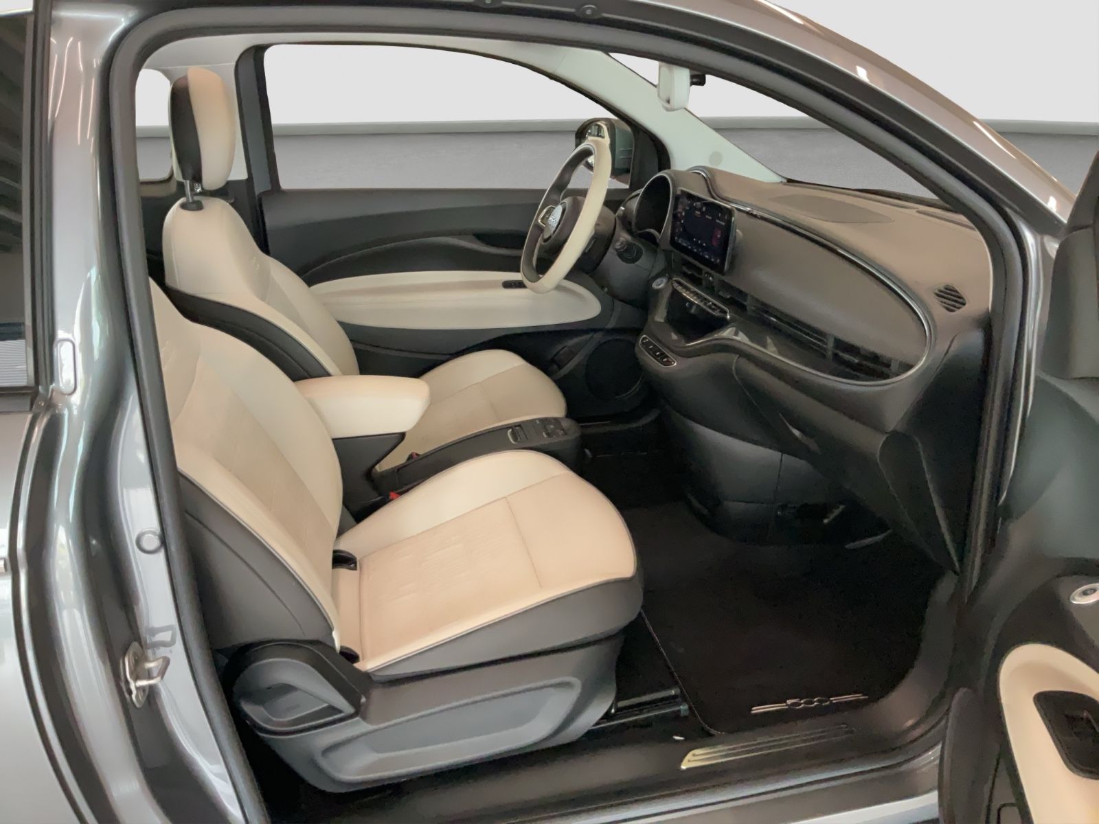 Fahrzeugabbildung Fiat 500e Cabriolet La Prima