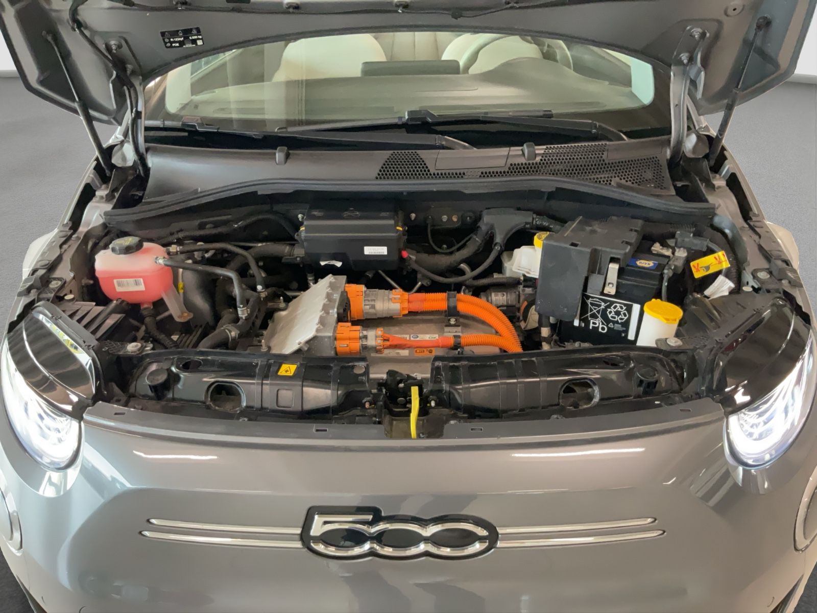 Fahrzeugabbildung Fiat 500e Cabriolet La Prima
