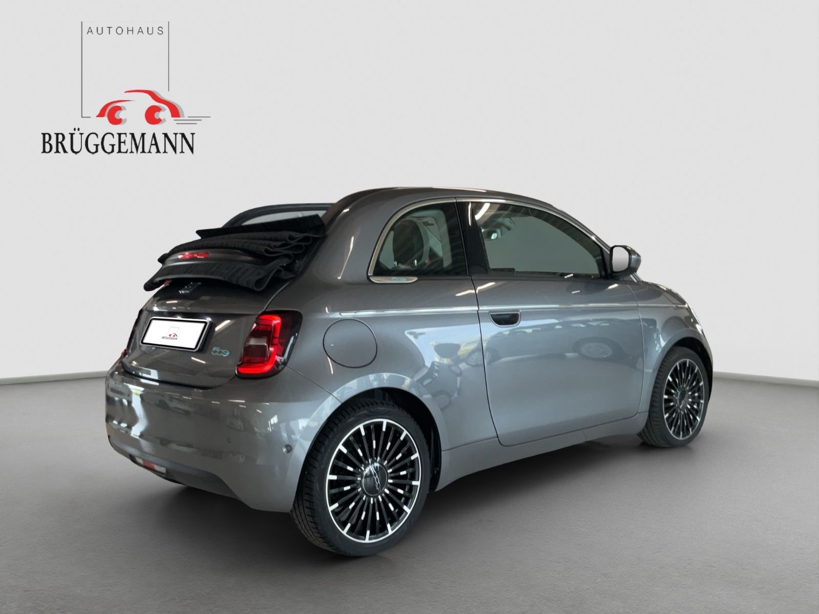 Fahrzeugabbildung Fiat 500e Cabriolet La Prima