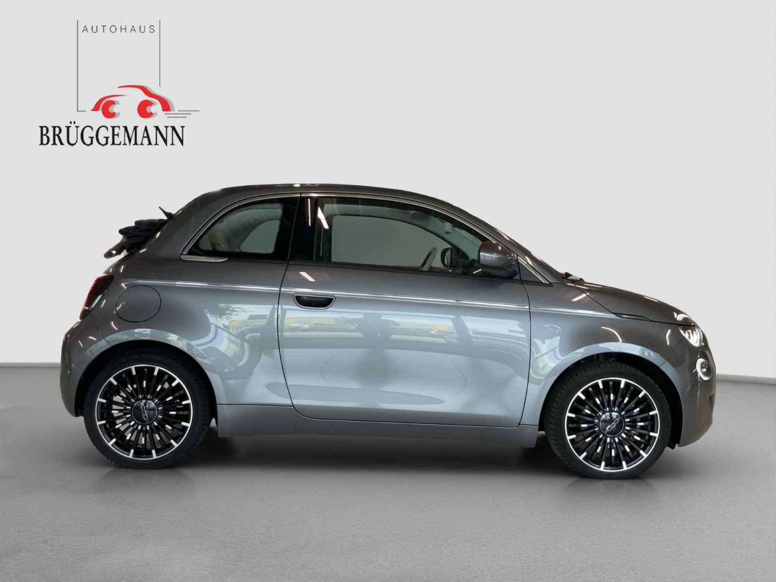 Fahrzeugabbildung Fiat 500e Cabriolet La Prima