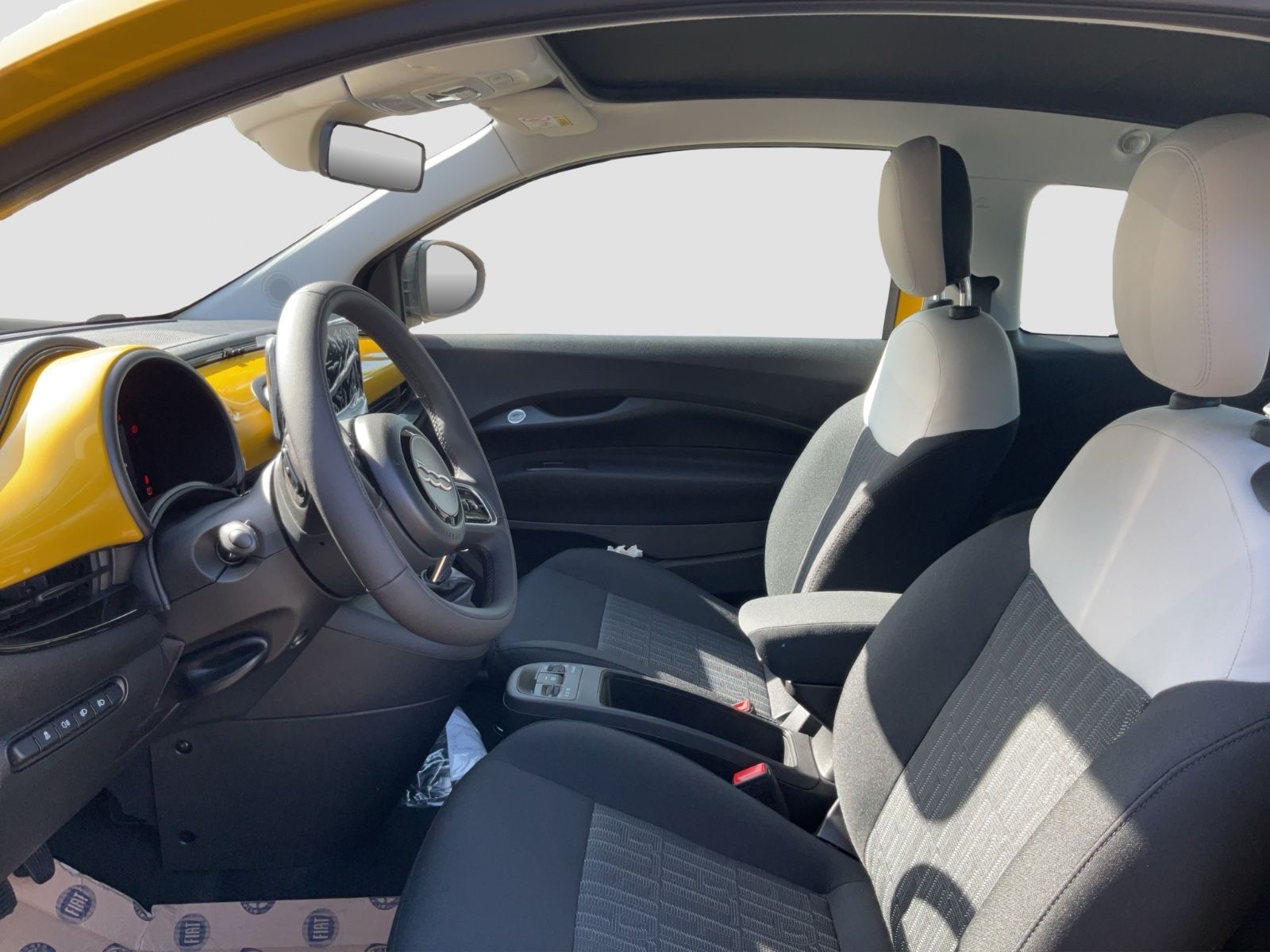 Fahrzeugabbildung Fiat 500C 1.0 Hybrid La Prima