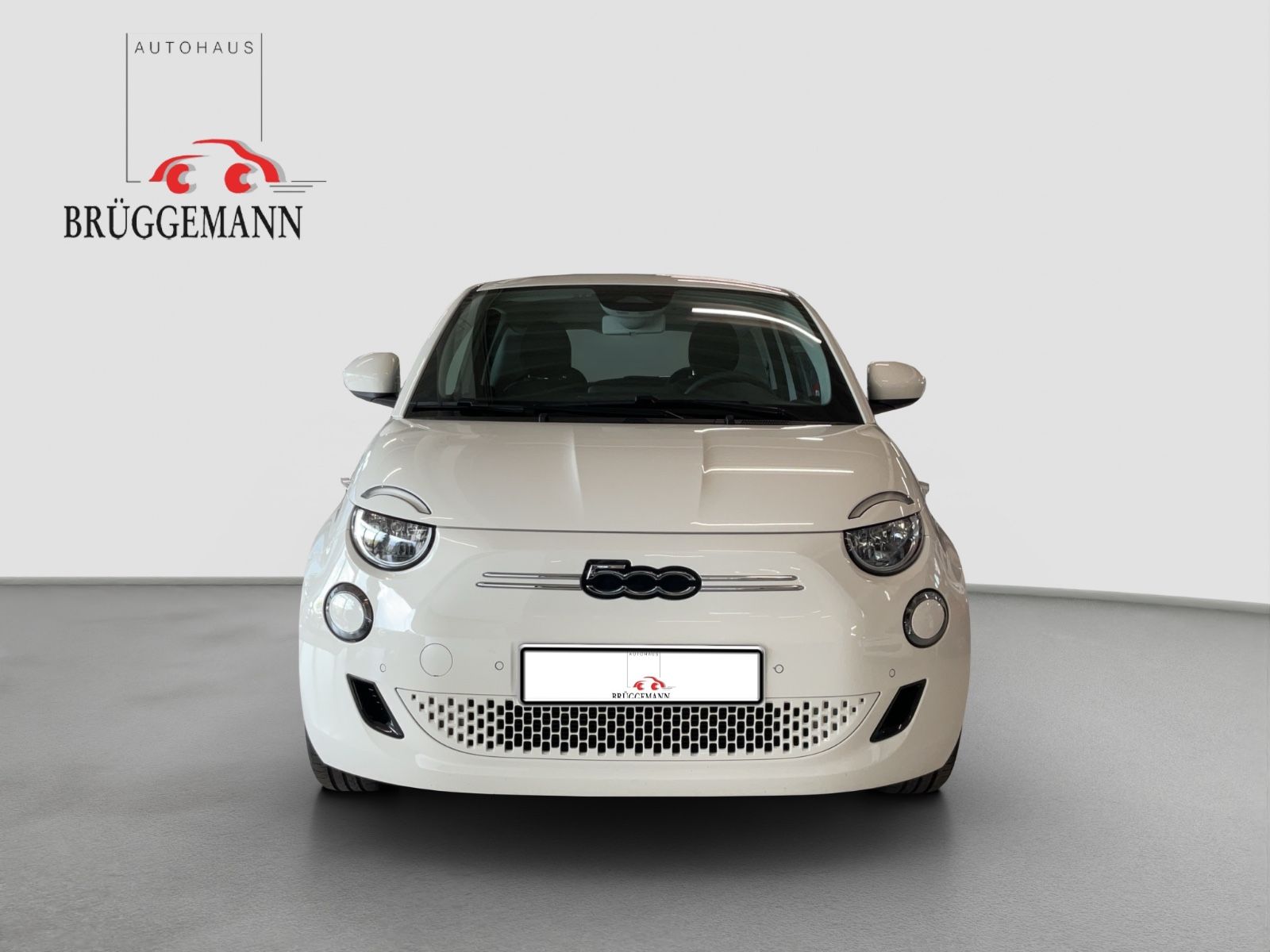Fahrzeugabbildung Fiat 500e + Komfort Paket