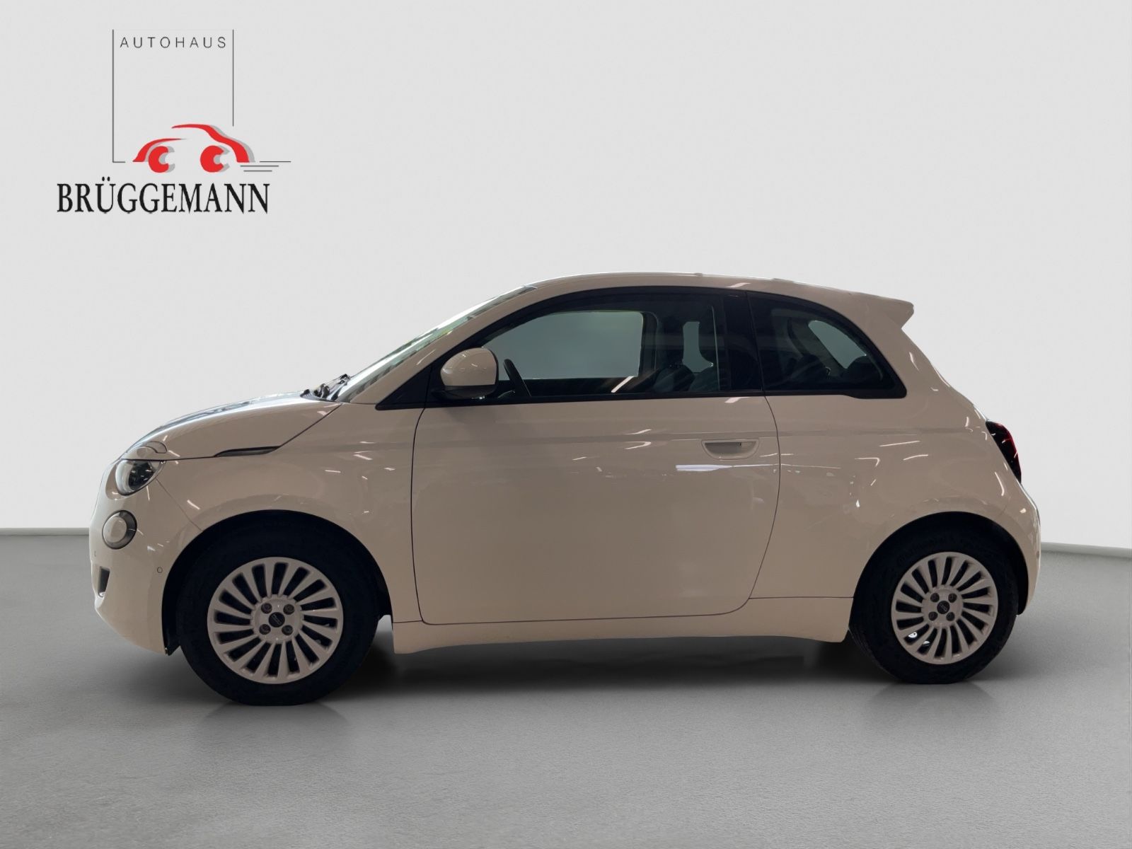 Fahrzeugabbildung Fiat 500e + Komfort Paket
