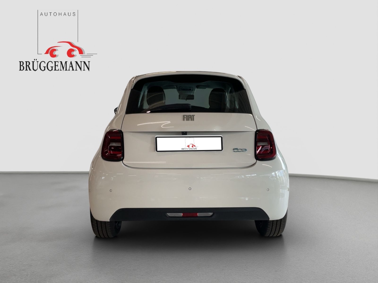 Fahrzeugabbildung Fiat 500e + Komfort Paket