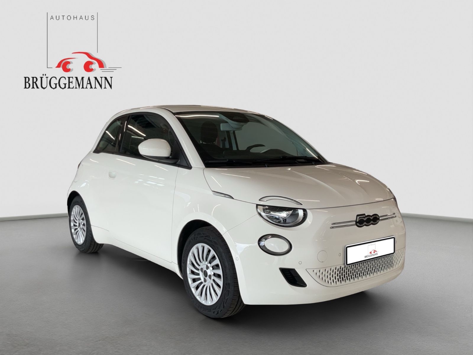 Fahrzeugabbildung Fiat 500e + Komfort Paket