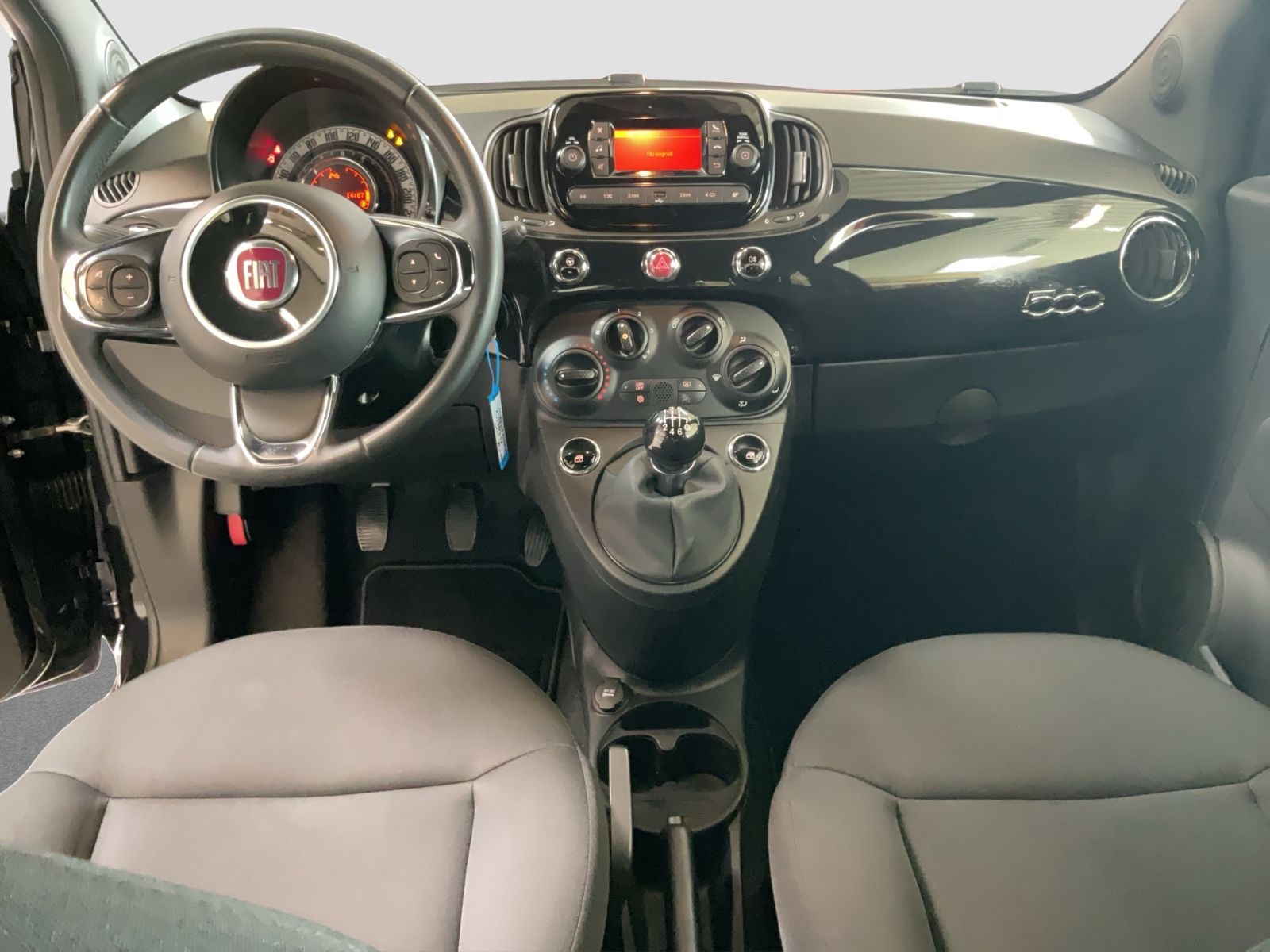 Fahrzeugabbildung Fiat 500 1.0 Hybrid