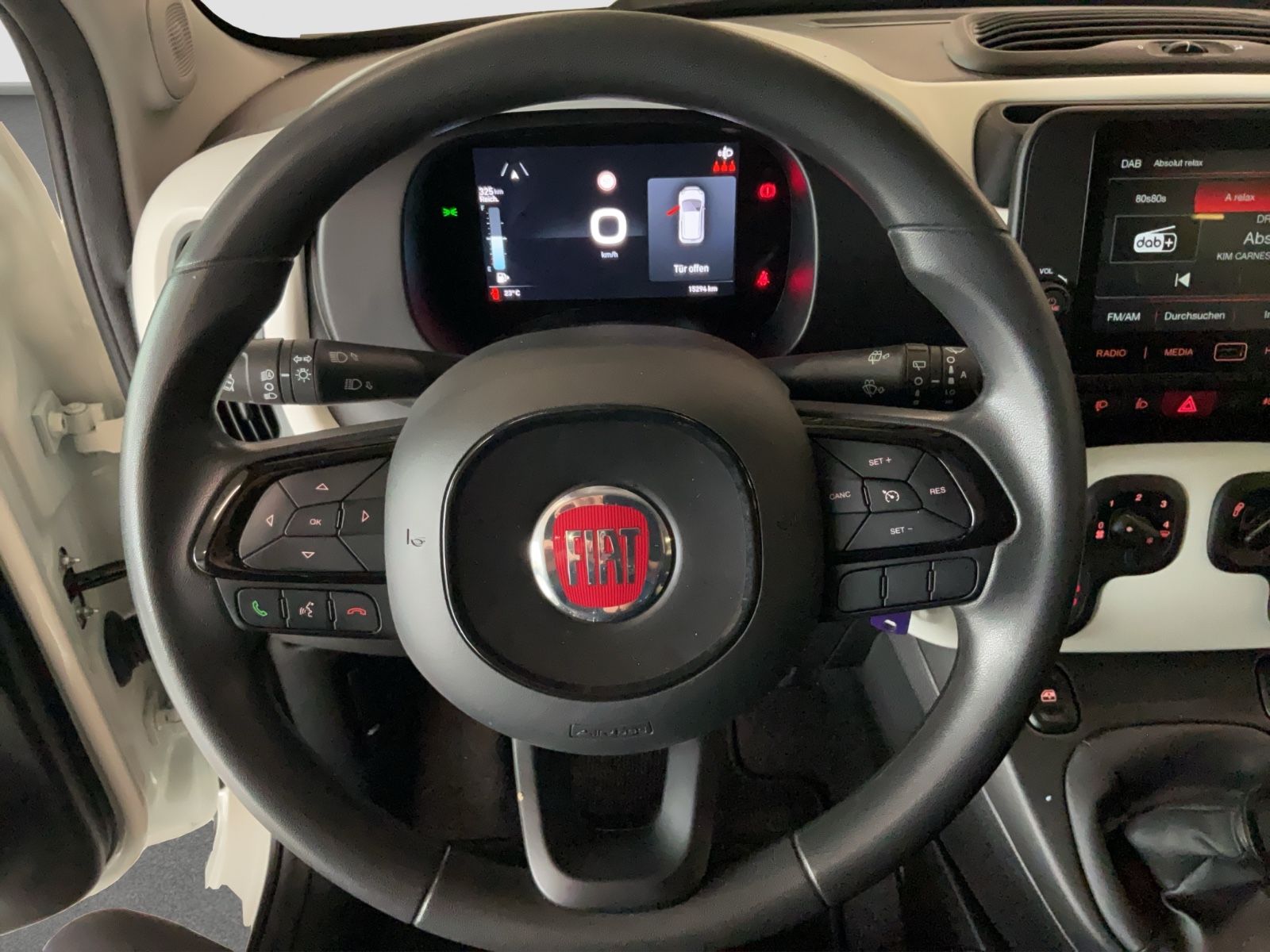 Fahrzeugabbildung Fiat Panda 1.0 Hybrid CROSS Allwetterreifen