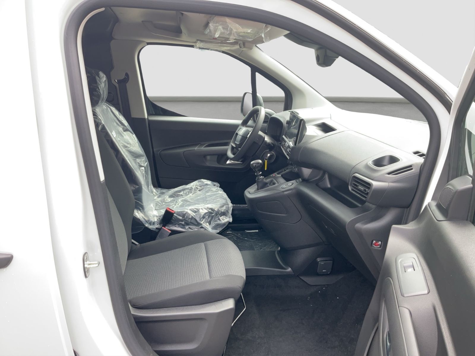 Fahrzeugabbildung Fiat Doblo L1 KaWa 1.5 101 PS MT + Allwetter,Kamera