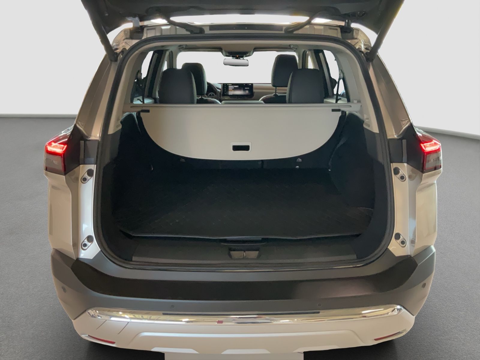 Fahrzeugabbildung Nissan X-Trail Tekna Head-Up,Shzg, Bose,Panor.GJR