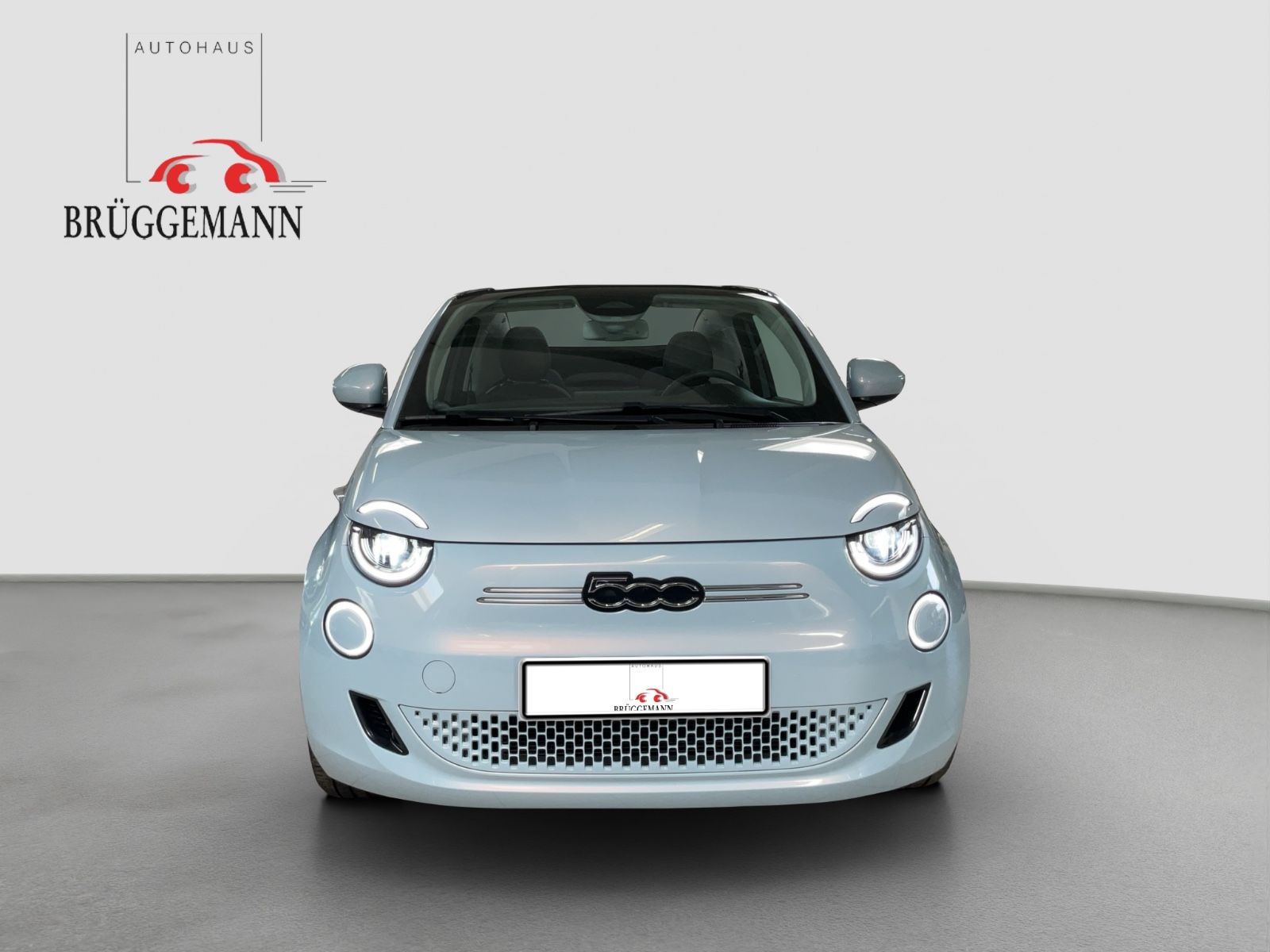 Fahrzeugabbildung Fiat 500e 42 kWh Cabrio Icon + Komfort- & Style Paket