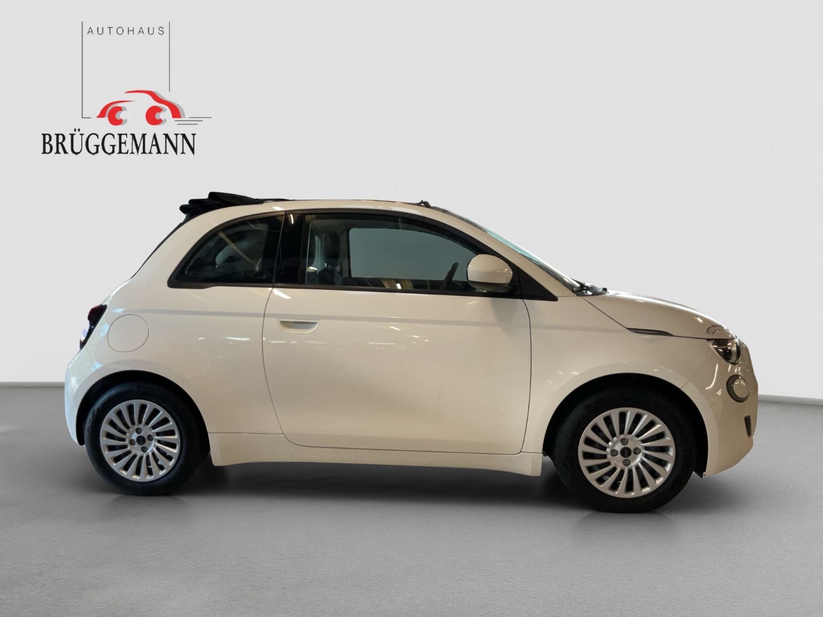 Fahrzeugabbildung Fiat 500e 42 kWh Cabrio