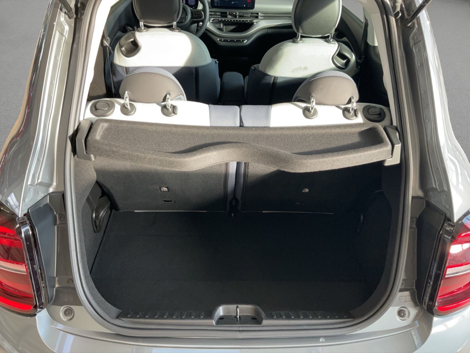 Fahrzeugabbildung Fiat 500e Icon 42 kWh