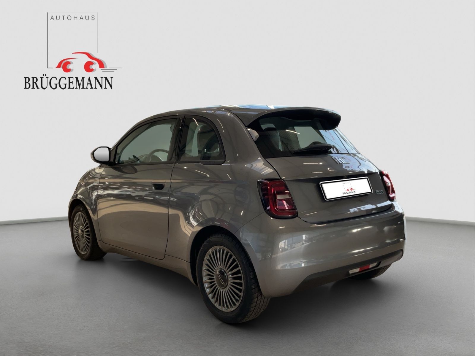 Fahrzeugabbildung Fiat 500e Icon 42 kWh