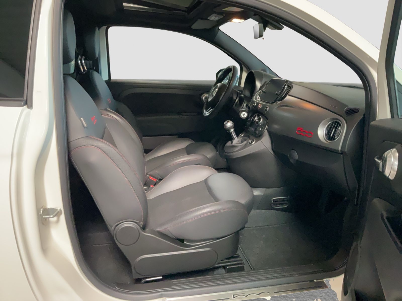 Fahrzeugabbildung Fiat 500 Sport + Schiebedach