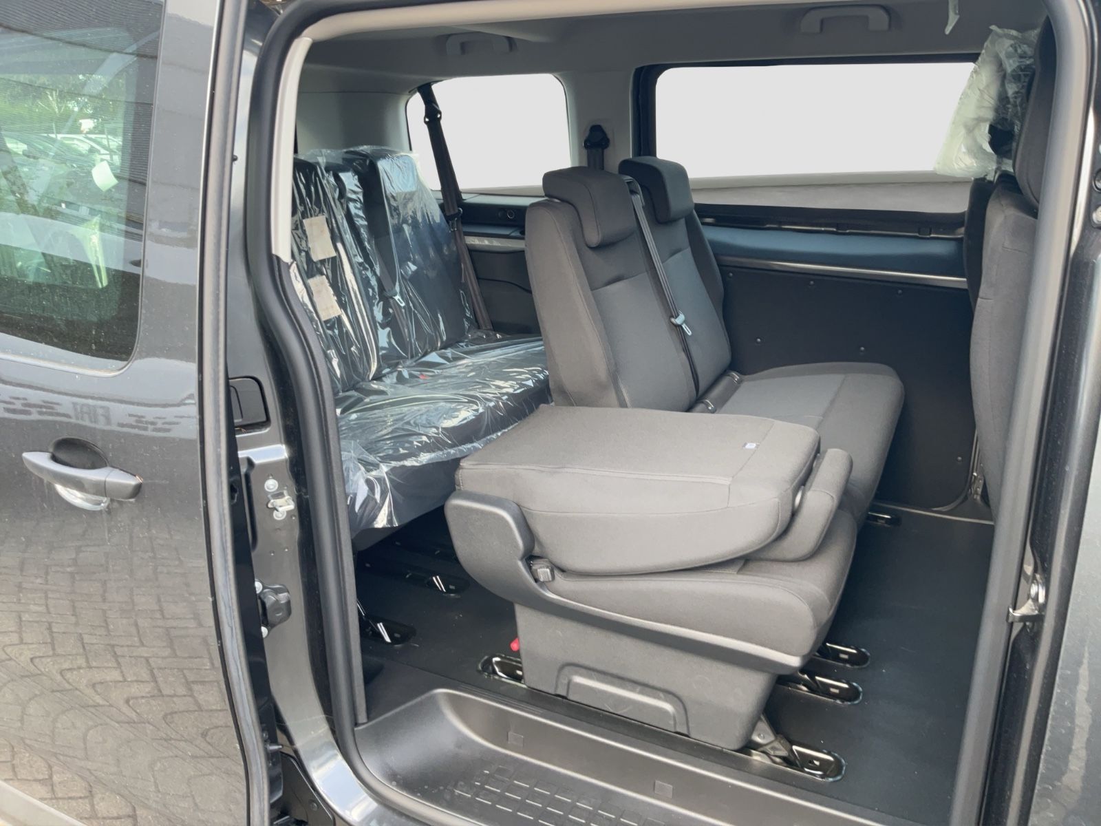 Fahrzeugabbildung Fiat Kombi L2 Automatik 9 Sitzer Navi Klima