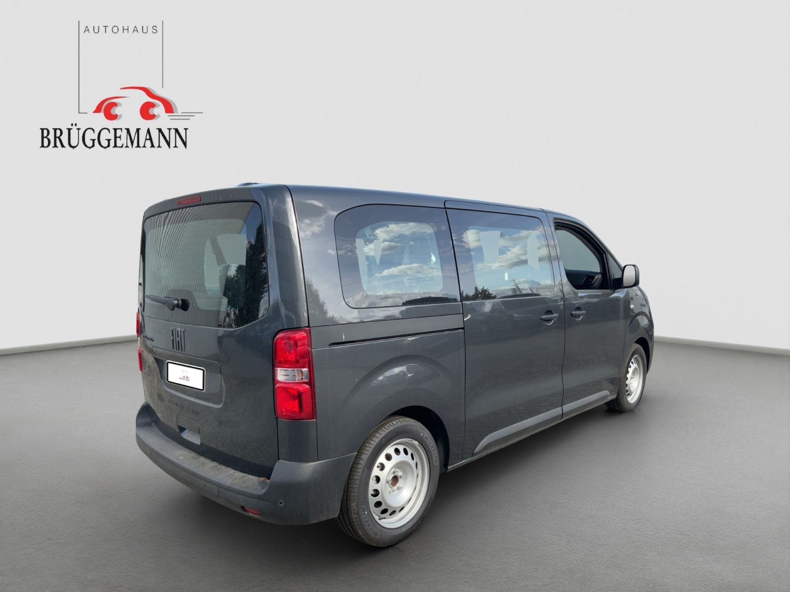 Fahrzeugabbildung Fiat Kombi L2 Automatik 9 Sitzer Navi Klima