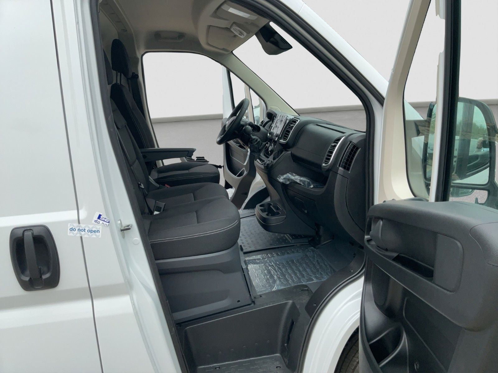 Fahrzeugabbildung Fiat Ducato 30 L2H1 120MJ Kamera Klima