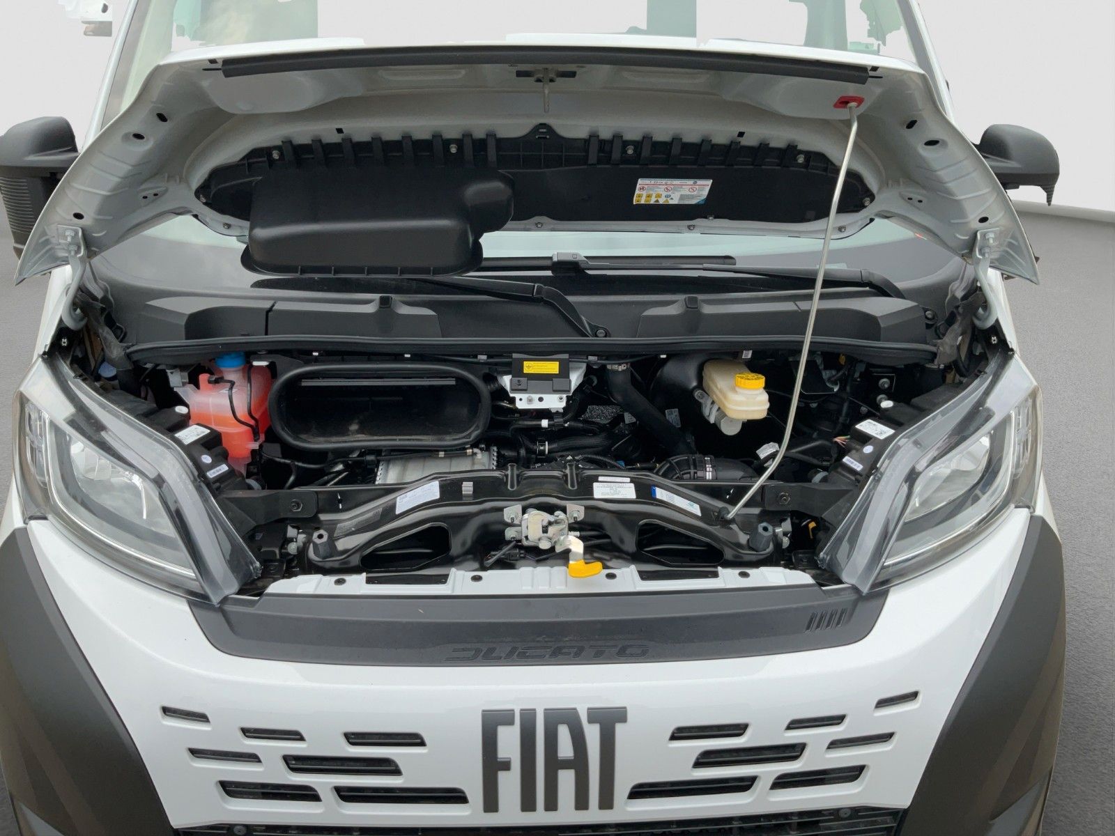 Fahrzeugabbildung Fiat Ducato 30 L2H1 120MJ Kamera Klima