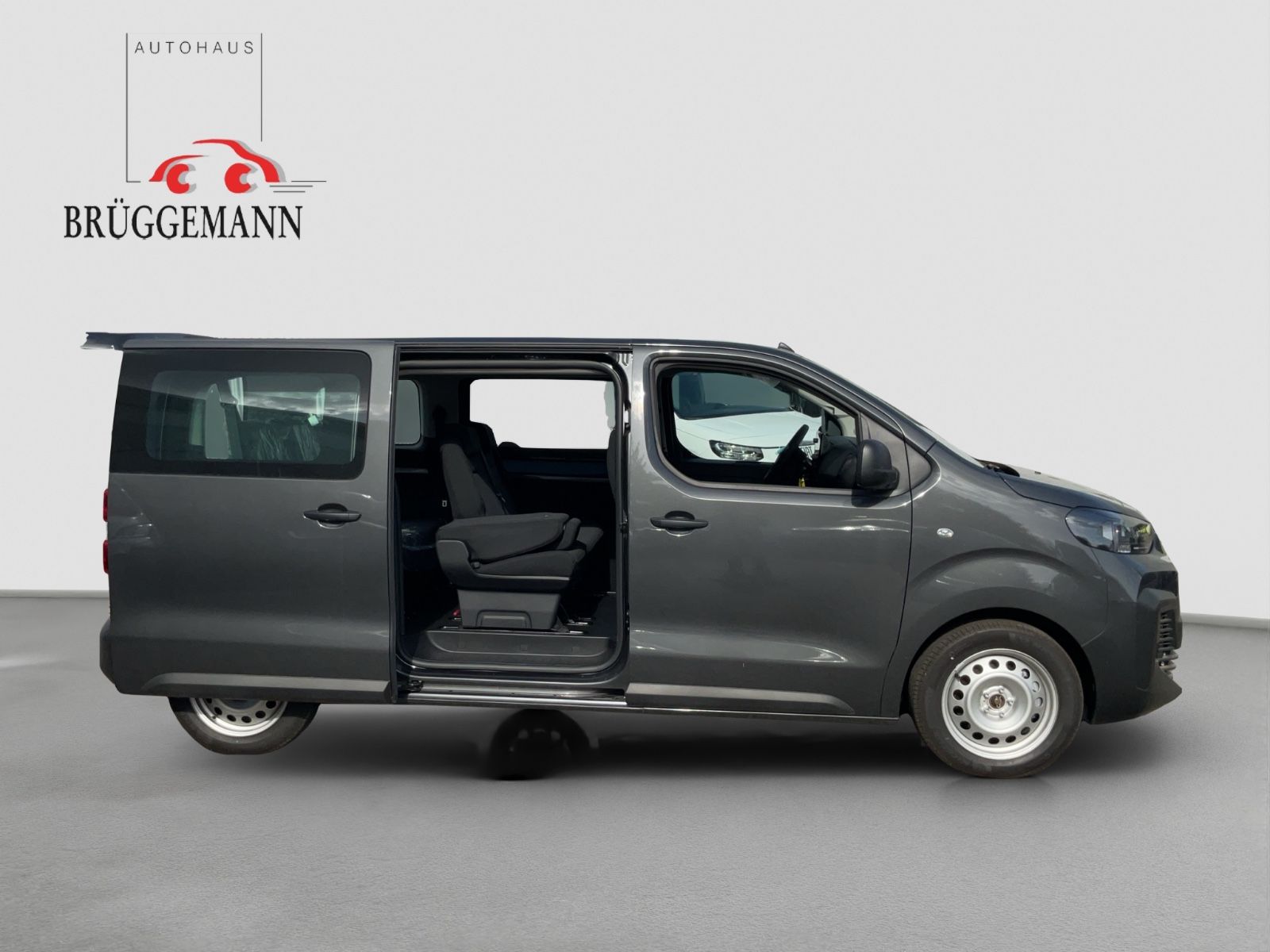 Fahrzeugabbildung Fiat Ulysse Scudo Kombi L2 Automatik 9 Sitzer Navi