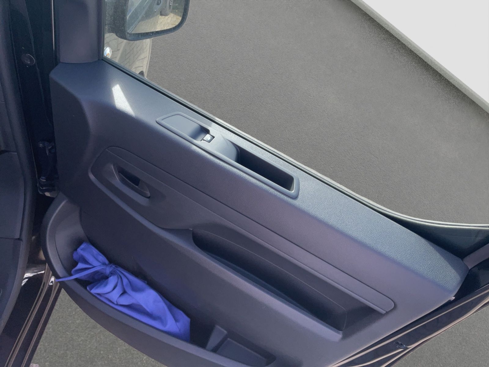 Fahrzeugabbildung Fiat Ulysse Scudo Kombi 9Sitzer L2 Automatik  Navi