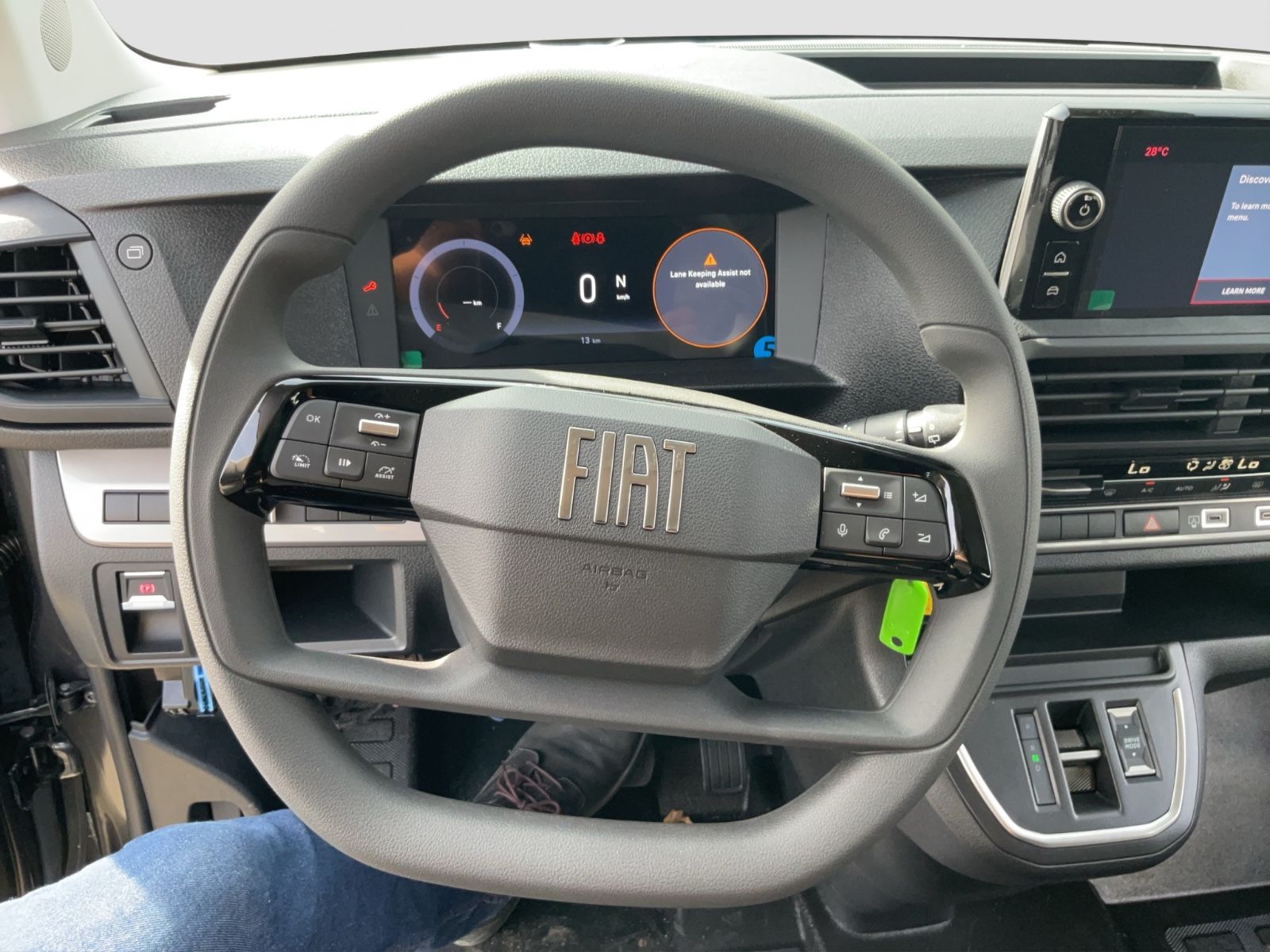 Fahrzeugabbildung Fiat Kombi L3 Automatik 9 Sitzer Navi Klima