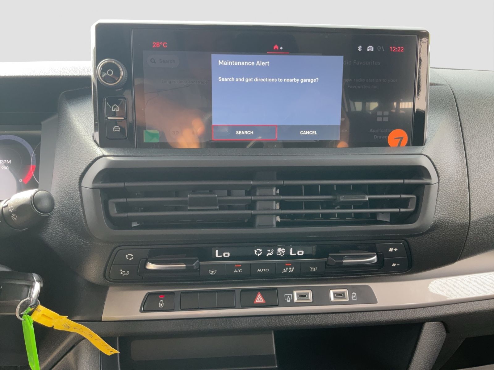 Fahrzeugabbildung Fiat Kombi L3 Automatik 9 Sitzer Navi Klima