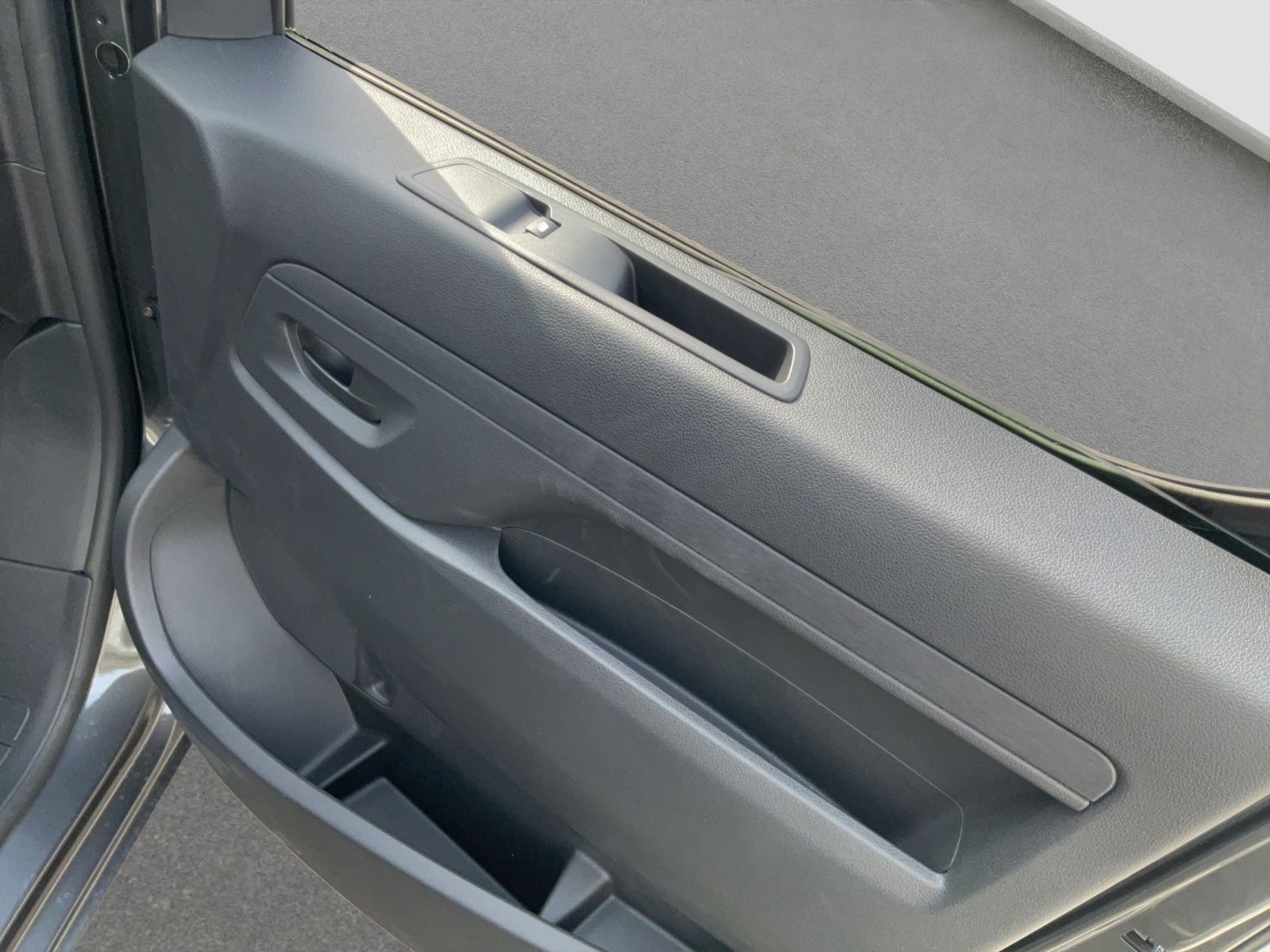 Fahrzeugabbildung Fiat Kombi L3 Automatik 9 Sitzer Navi Klima