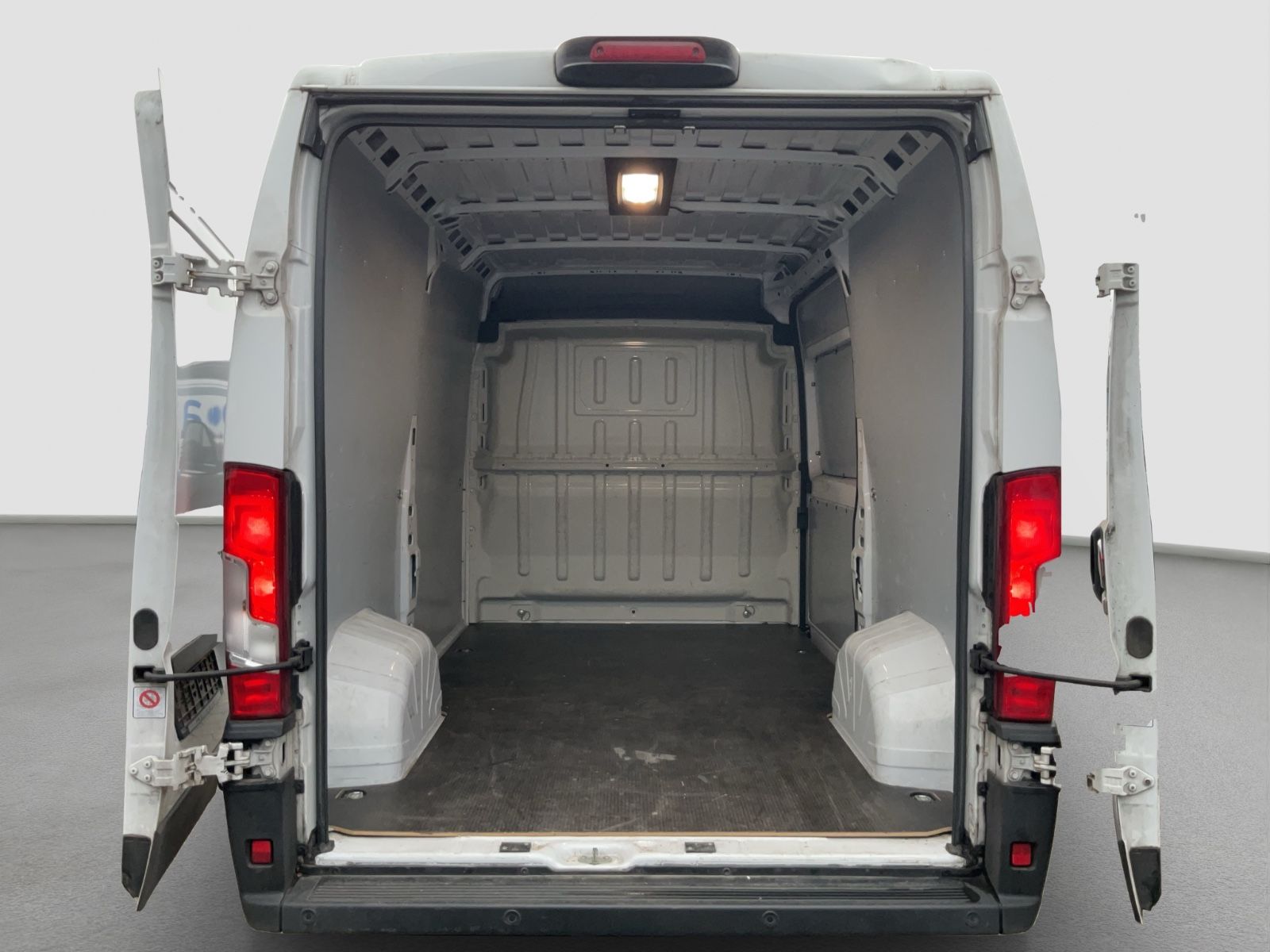 Fahrzeugabbildung Fiat Ducato L2H2 140 MJ Klima Navi Kamera