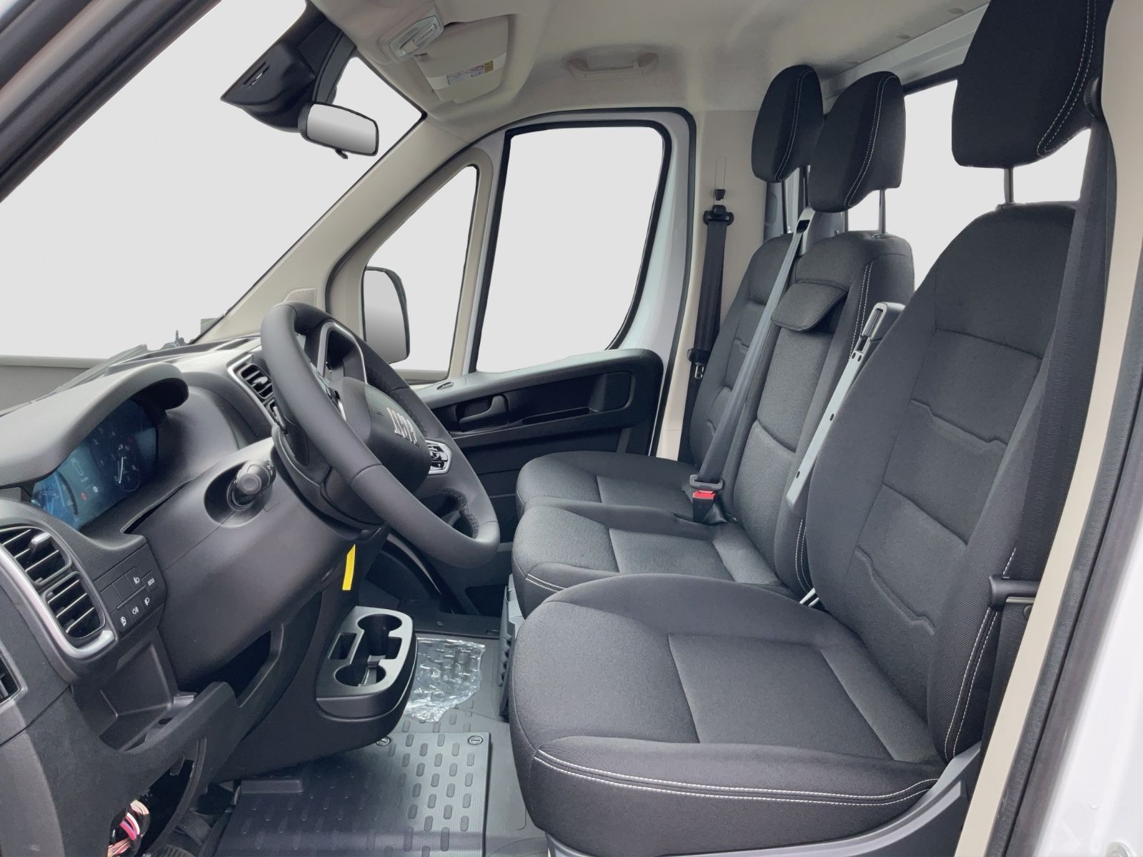 Fahrzeugabbildung Fiat Ducato 35 L3 140MJ Maxi 3-Seitenkipper