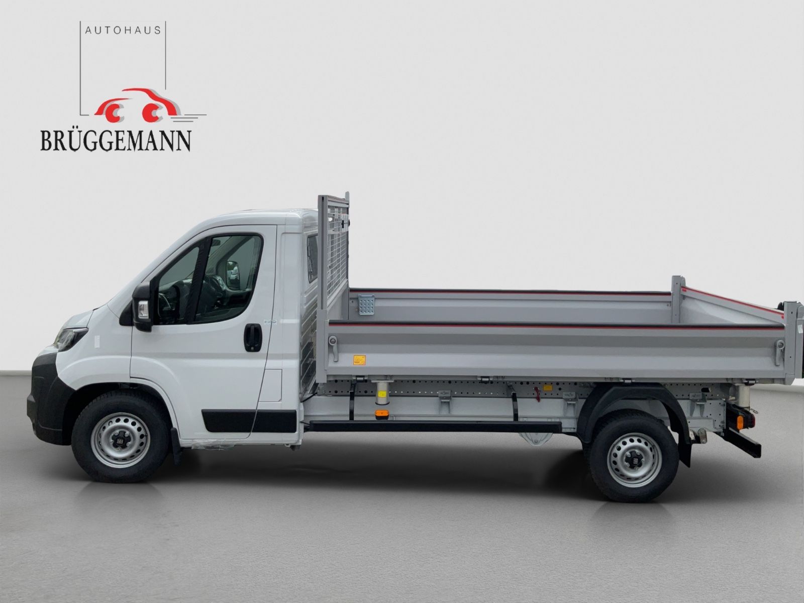 Fahrzeugabbildung Fiat Ducato 35 L3 140MJ Maxi 3-Seitenkipper