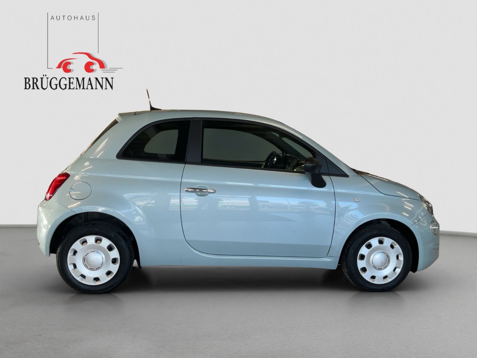Fahrzeugabbildung Fiat 500 1.0 Hybrid + Ganzjahresreifen