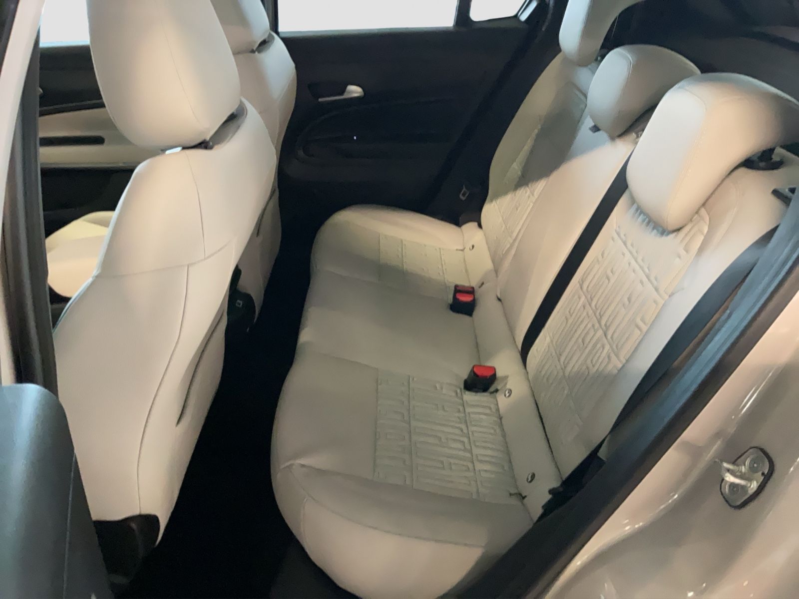 Fahrzeugabbildung Fiat 600 Hybrid LA PRIMA