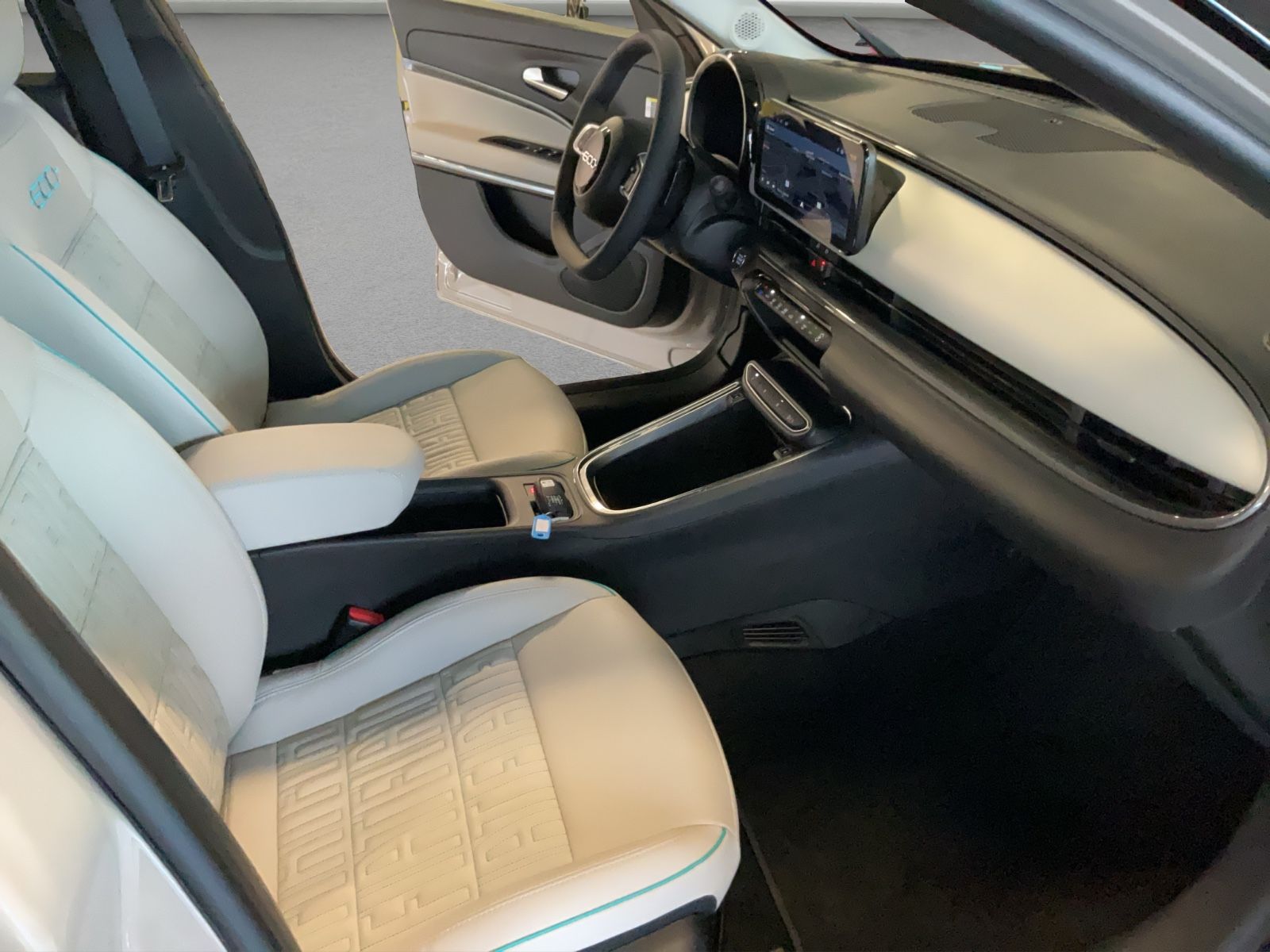 Fahrzeugabbildung Fiat 600 Hybrid LA PRIMA