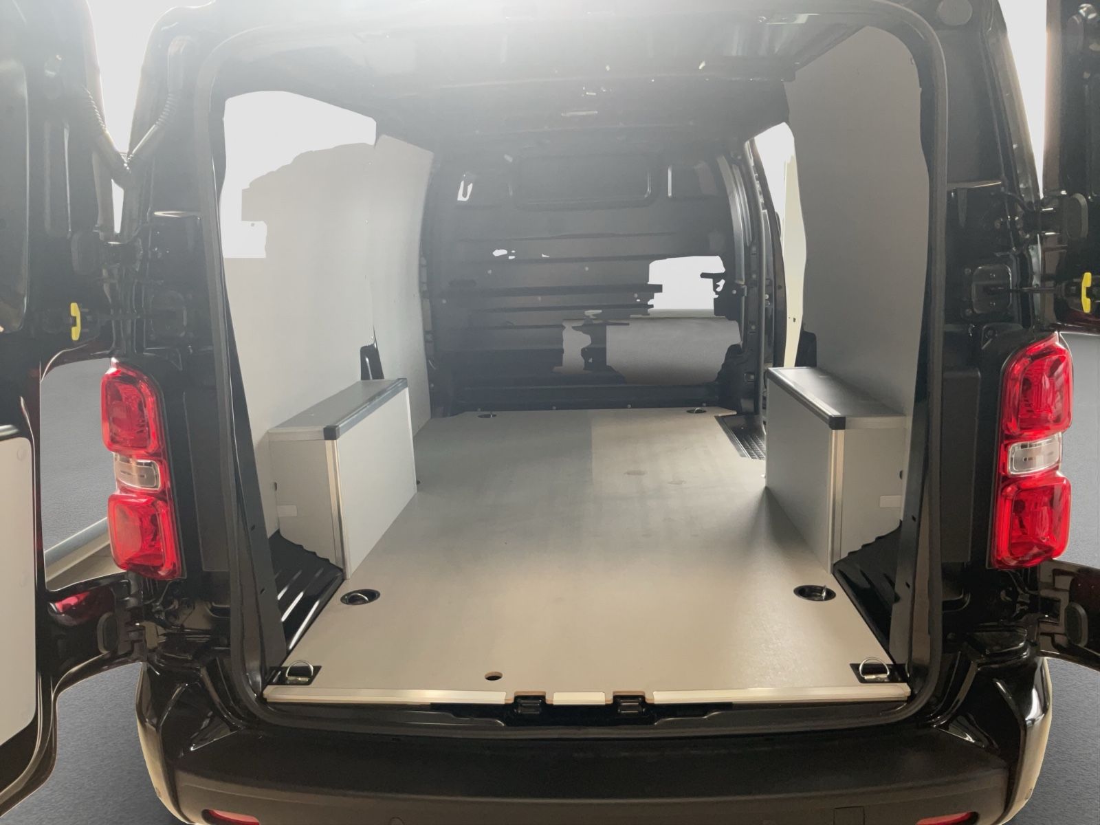 Fahrzeugabbildung Fiat Scudo XL 180 Automatik Navi Kamera Tempomat