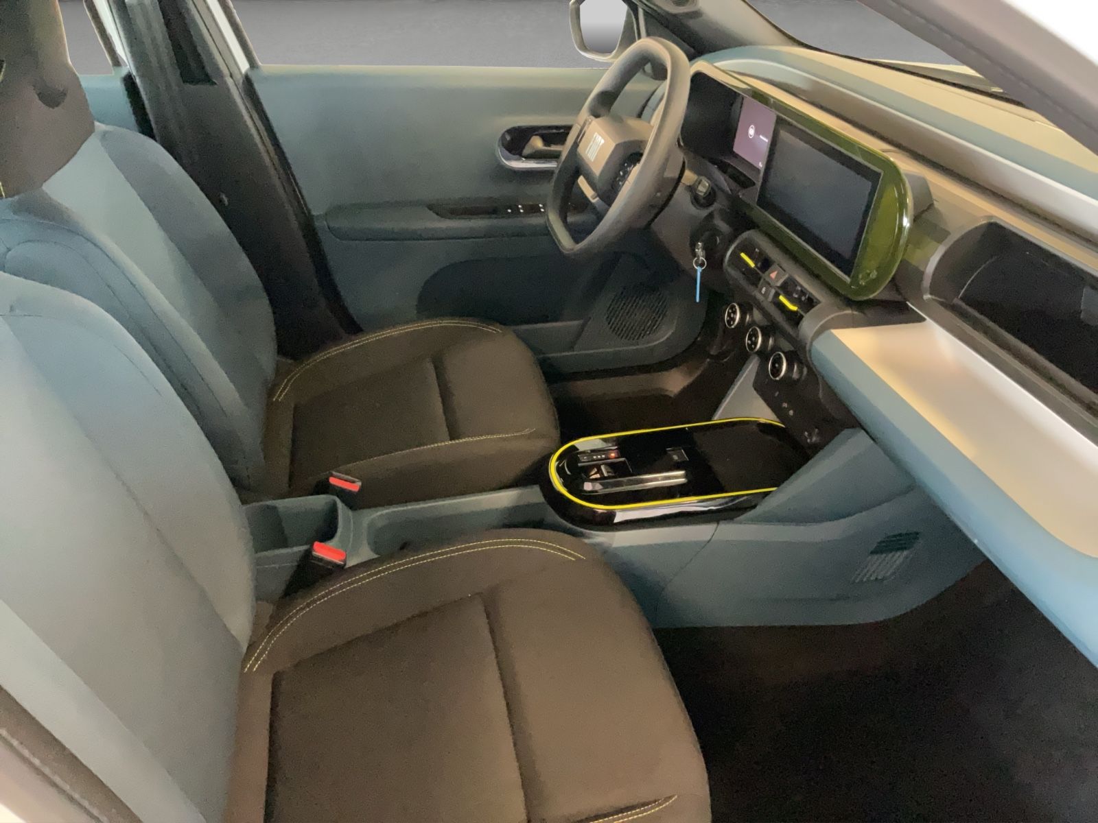 Fahrzeugabbildung Fiat Grande Panda 1.2 Hybrid eDCT Icon