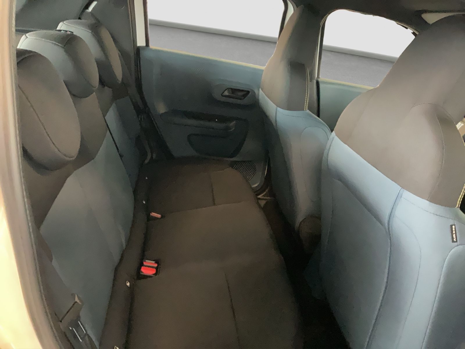 Fahrzeugabbildung Fiat Grande Panda 1.2 Hybrid eDCT Icon