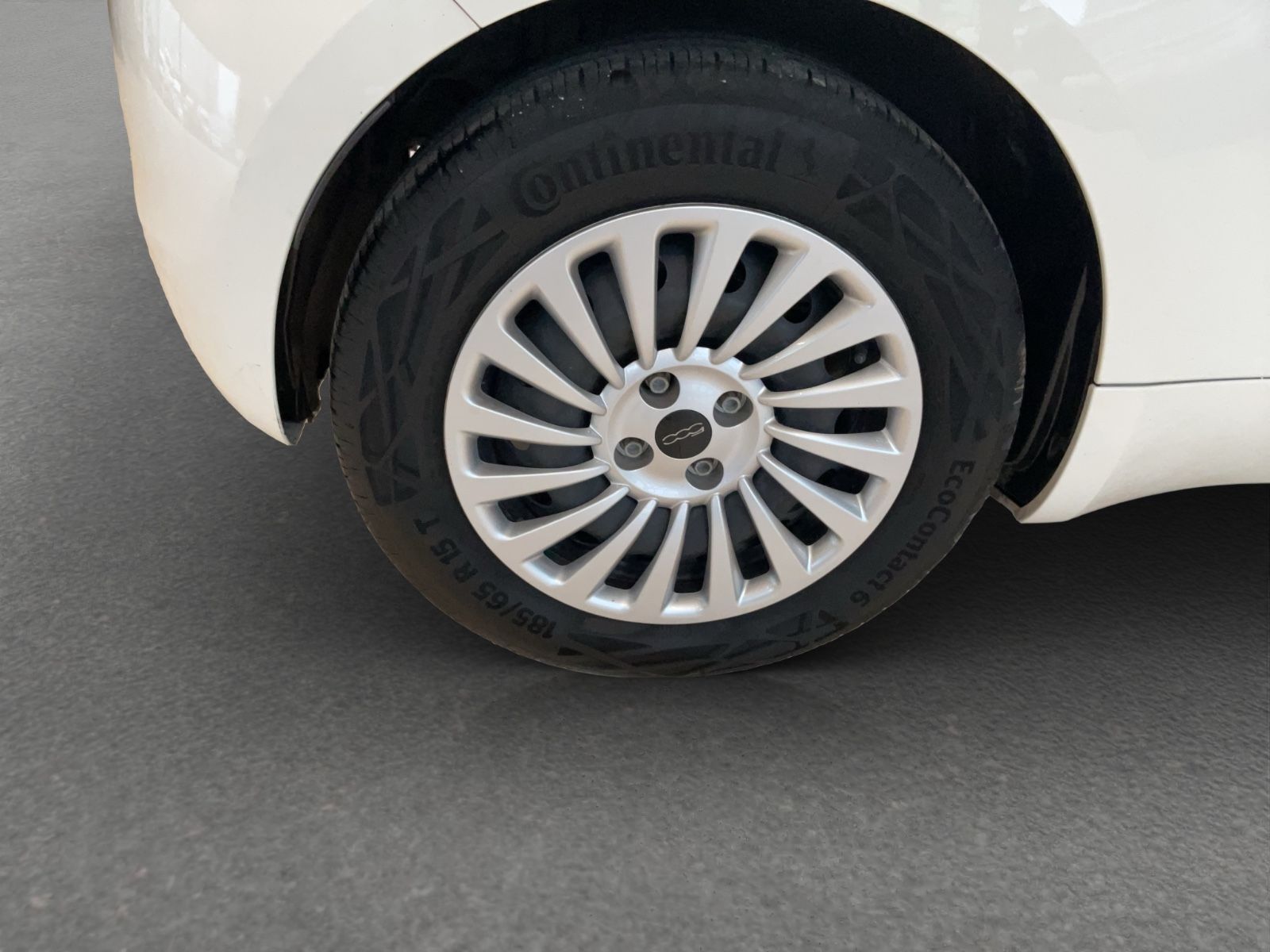 Fahrzeugabbildung Fiat 500e 23,8 kWh