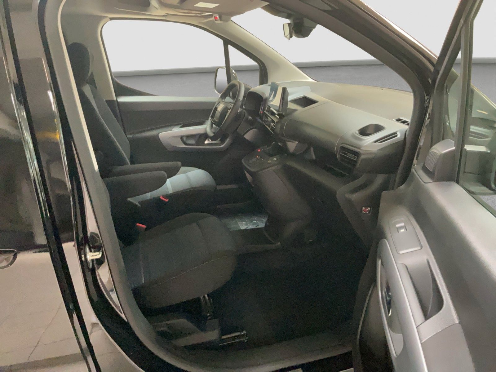 Fahrzeugabbildung Fiat Doblo XL Kombi L2 96 kW AT8