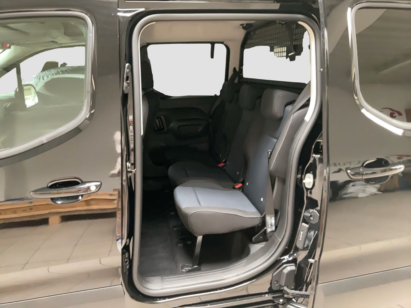 Fahrzeugabbildung Fiat Doblo XL Kombi L2 96 kW AT8