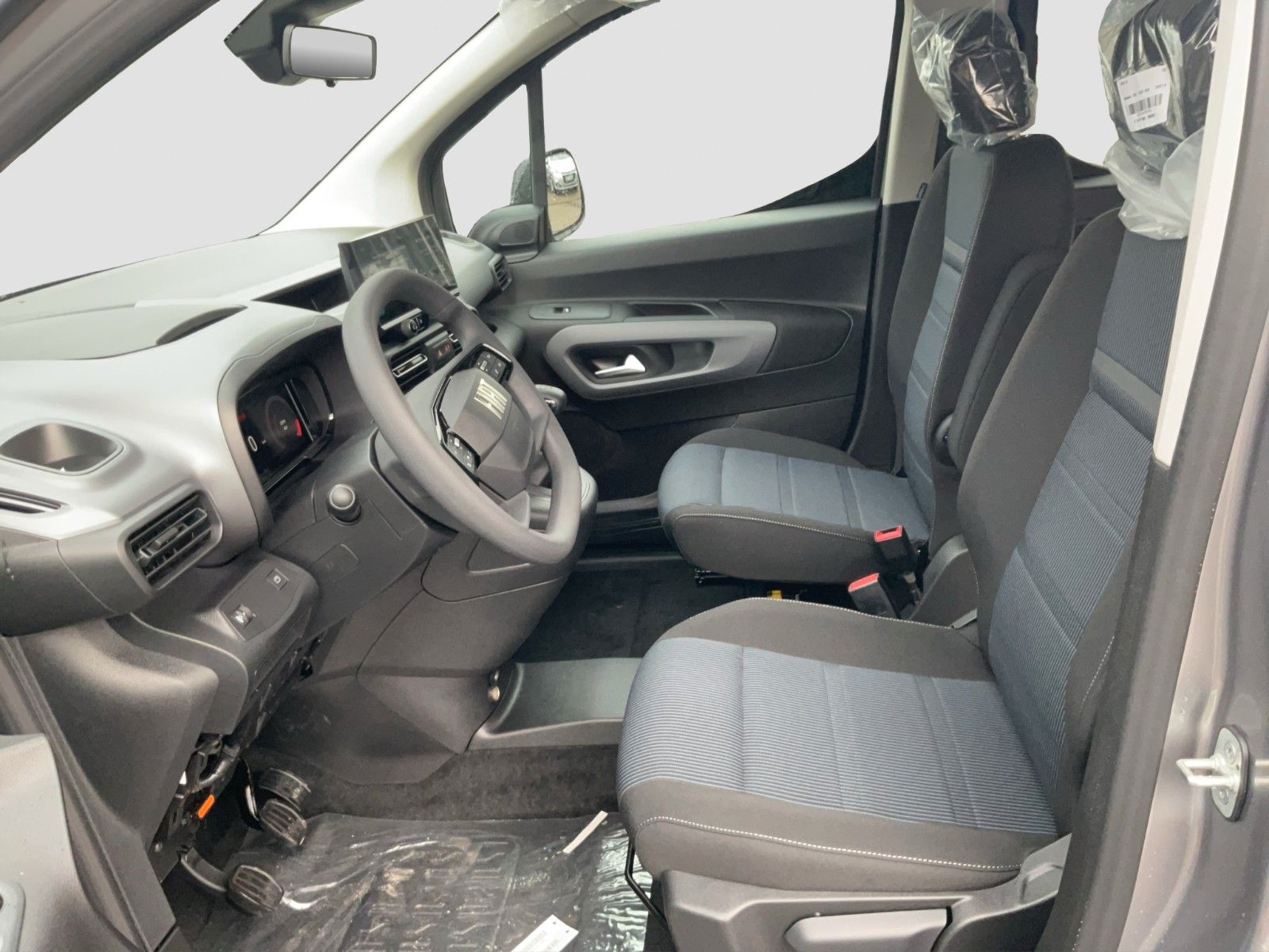 Fahrzeugabbildung Fiat Doblo M Kombi L1 Navi Kamera