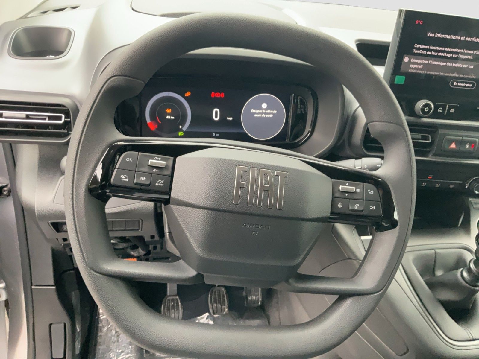 Fahrzeugabbildung Fiat Doblo M Kombi L1 Navi Kamera