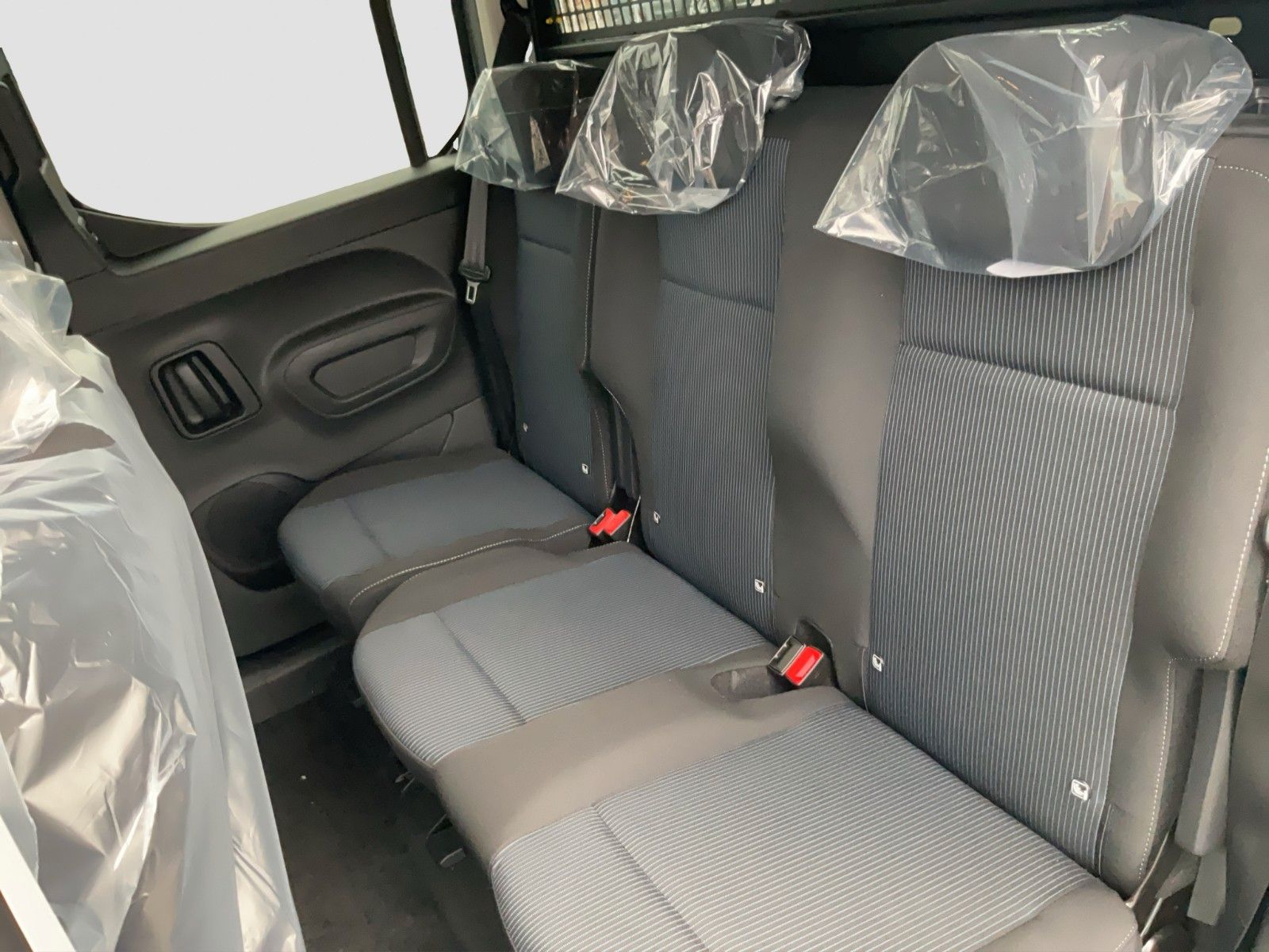 Fahrzeugabbildung Fiat Doblo M Kombi L1 Navi Kamera