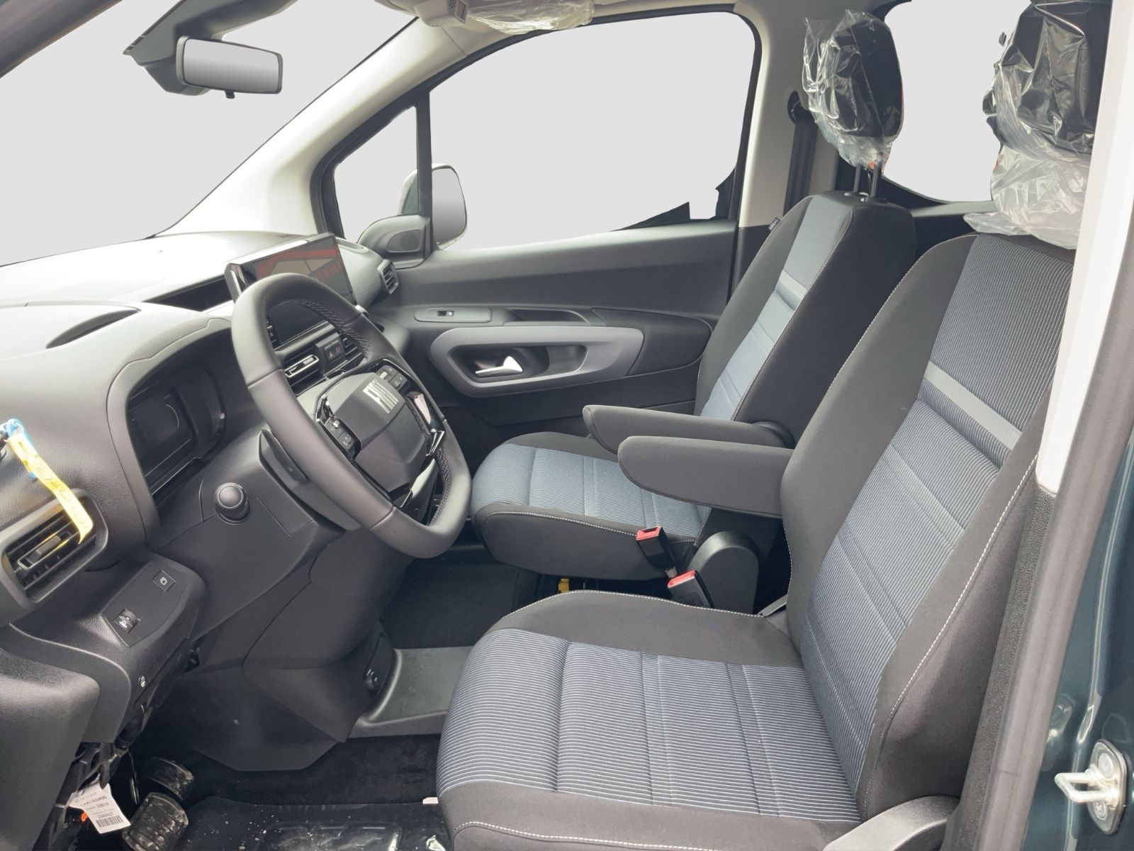 Fahrzeugabbildung Fiat Doblo Kombi L1 1 96kW AT8